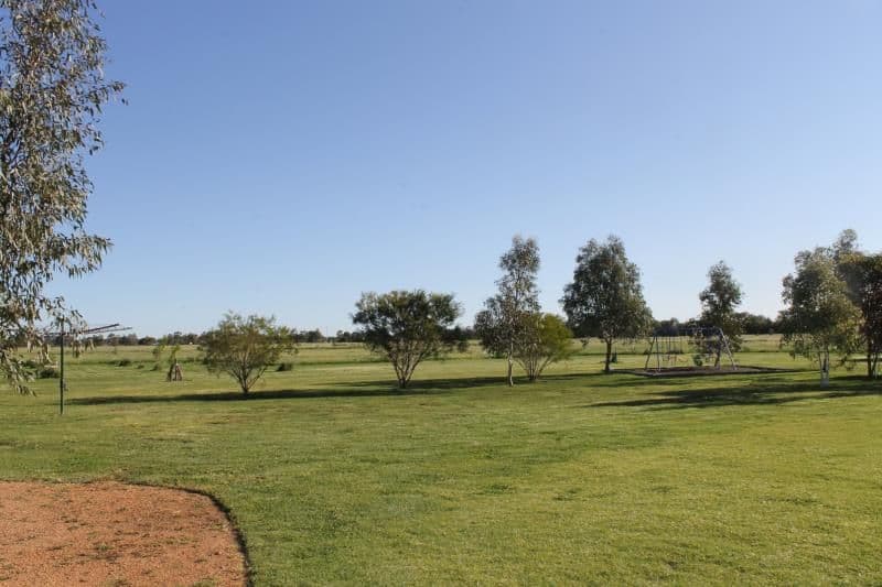 10 Redgum Place, NARROMINE NSW 2821, Narromine - Thumbnail 4