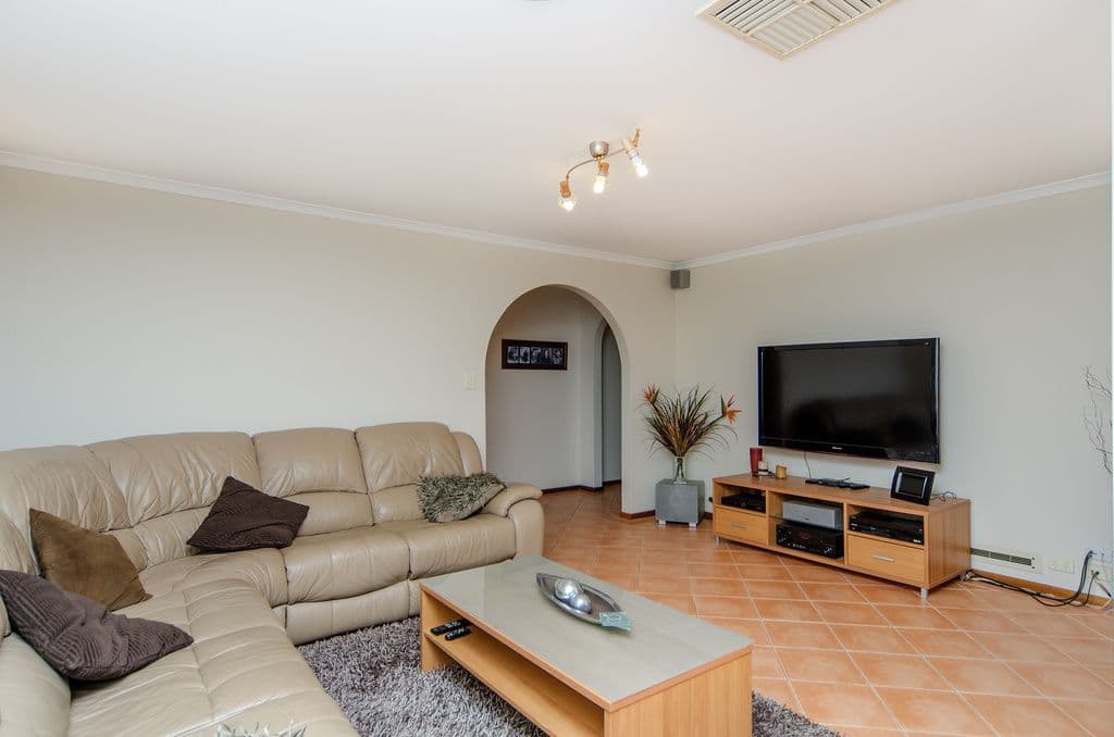 16 Odessa Drive, WOODCROFT SA 5162, Woodcroft - Thumbnail 4
