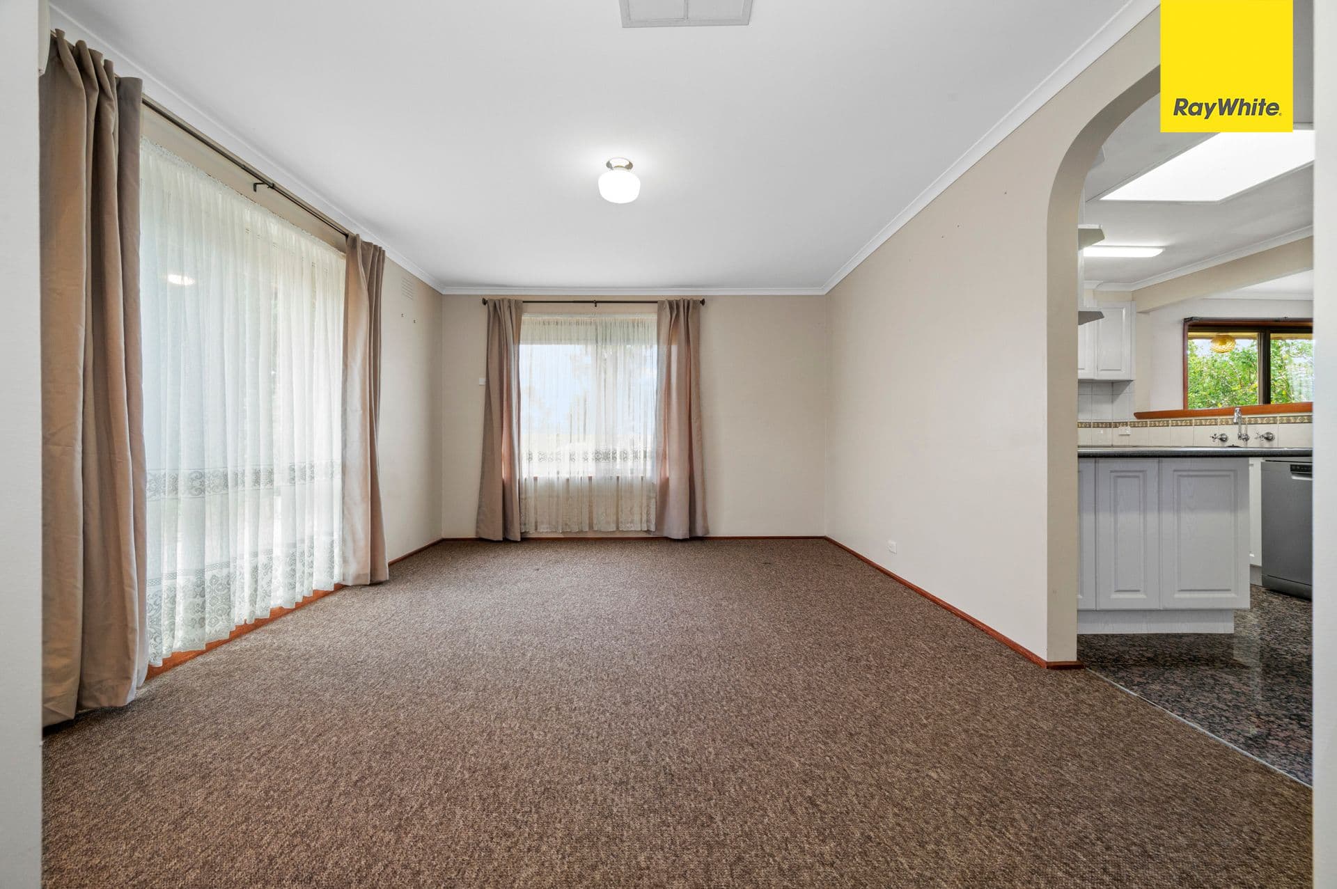 5 Abbey Place, Melton West VIC 3337, Melton West - Thumbnail 2