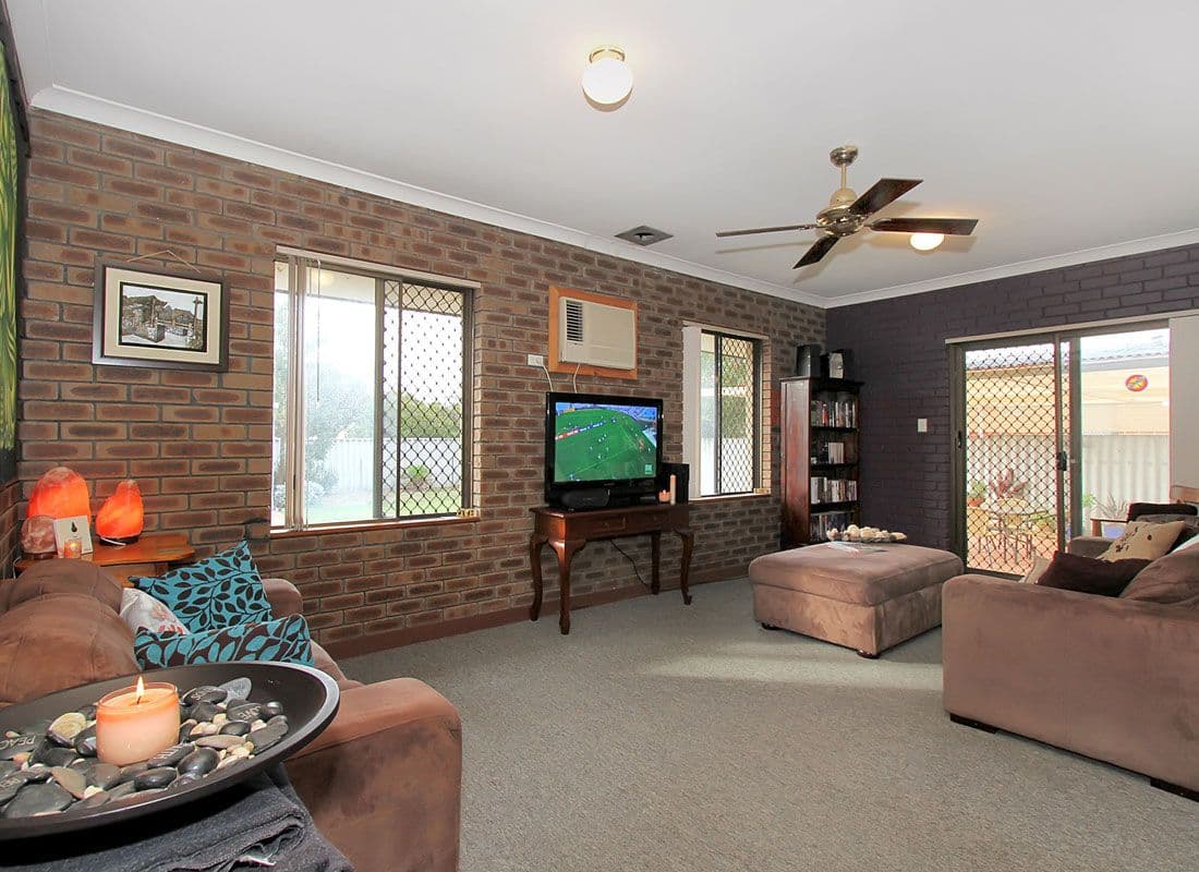 33 Kilmurray Way, BALGA WA 6061, Balga - Thumbnail 2