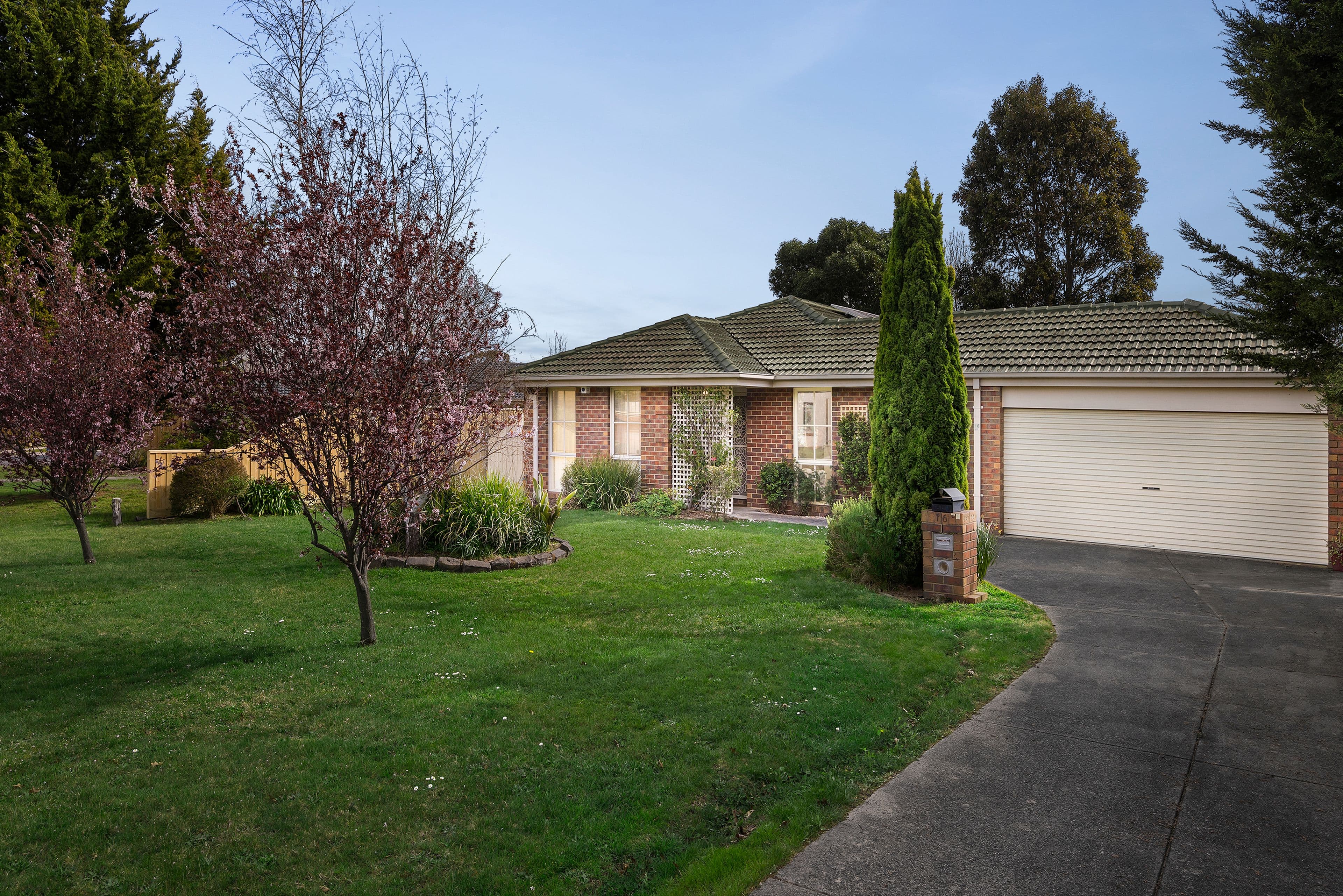 16 Sunnypark Close, Gisborne VIC 3437, Gisborne - Image 1