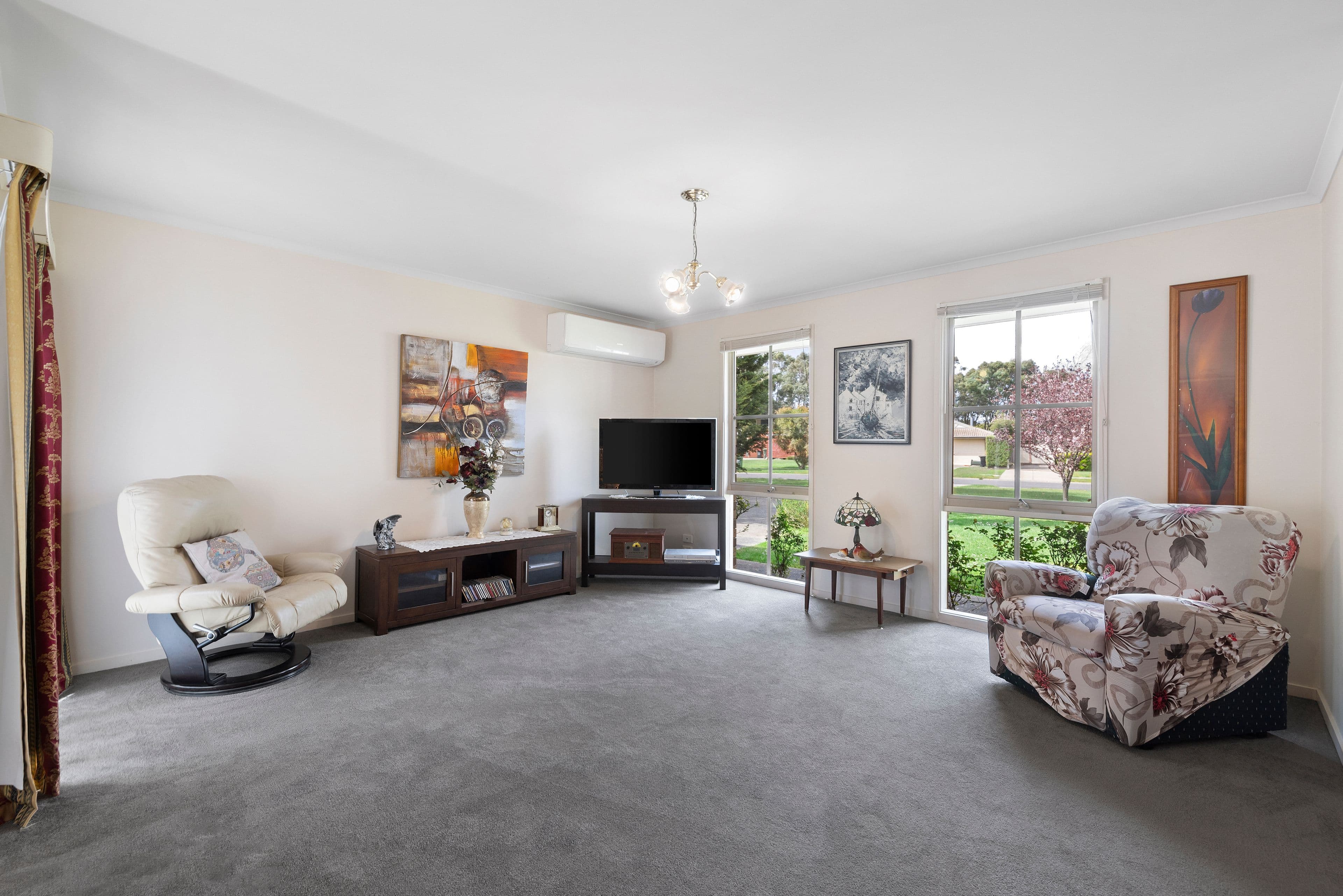 16 Sunnypark Close, Gisborne VIC 3437, Gisborne - Thumbnail 2