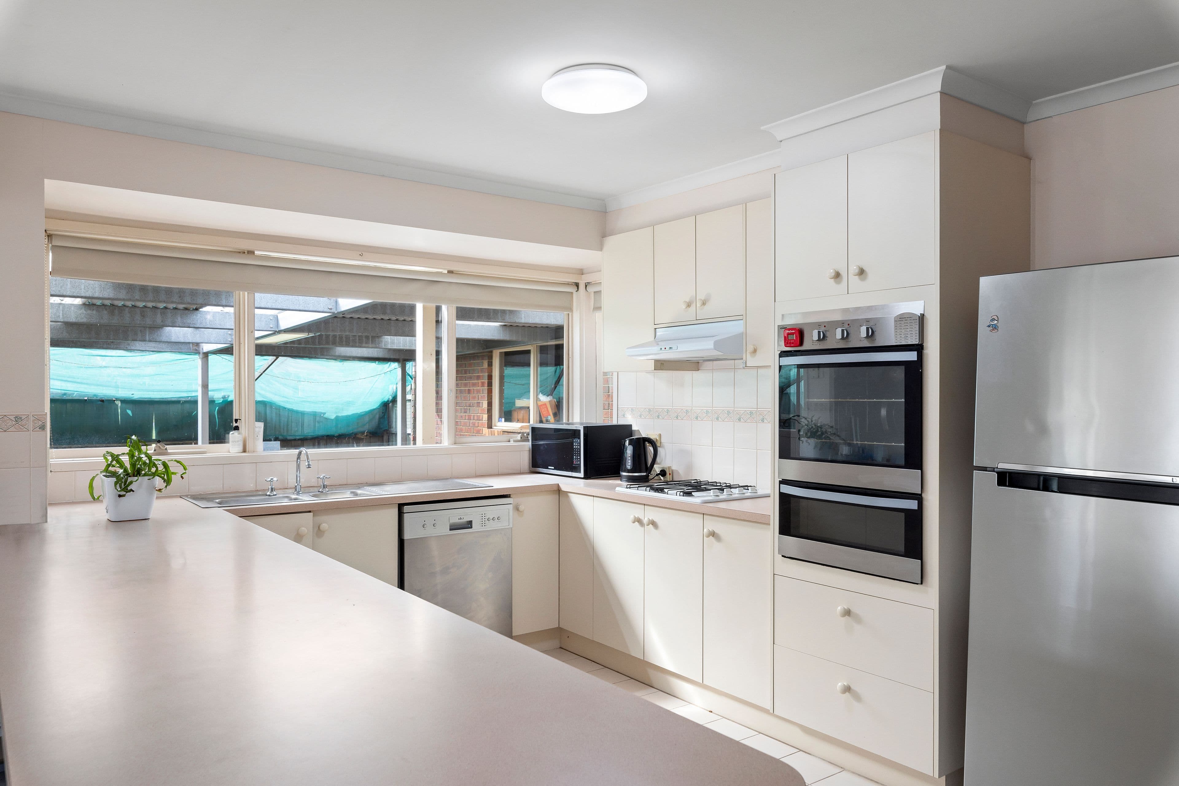 16 Sunnypark Close, Gisborne VIC 3437, Gisborne - Thumbnail 5