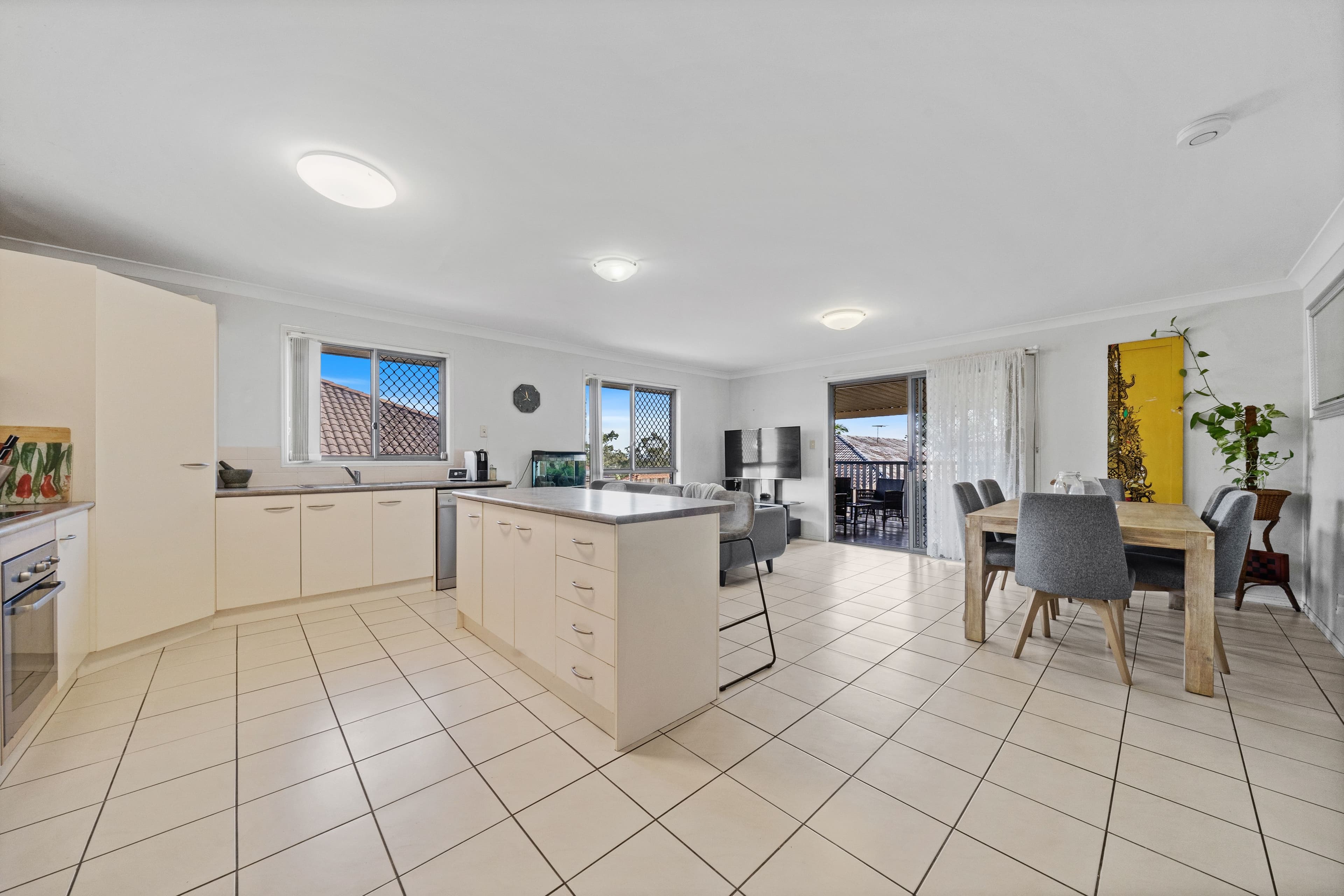 33 Woodlands Boulevard, Waterford QLD 4133, Waterford - Thumbnail 5