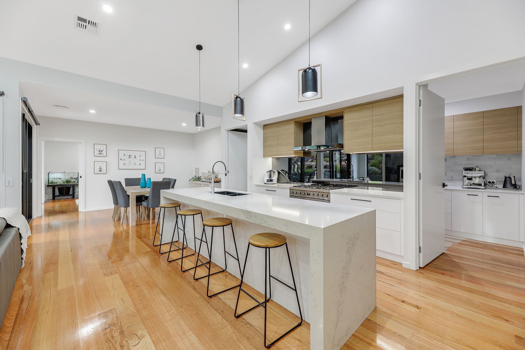 18 Settlers Rise, Drouin VIC 3818, Drouin - Thumbnail 2