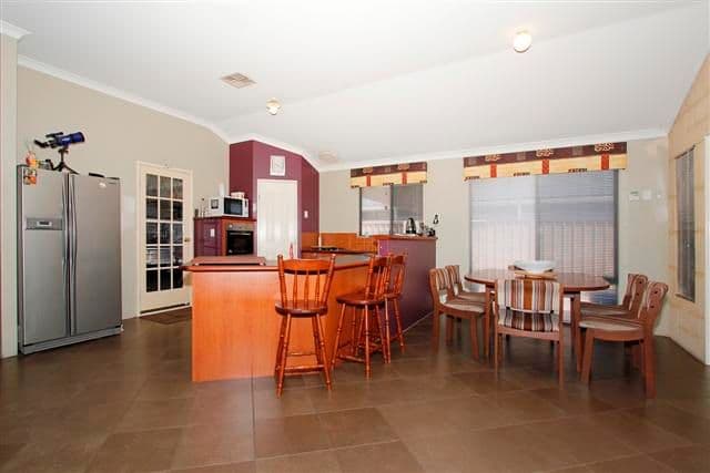 42 Boongala Circuit, CANNING VALE WA 6155, Canning Vale - Thumbnail 5