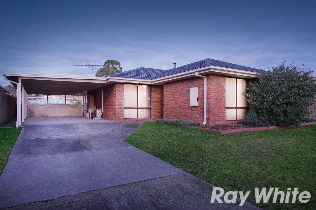 11 Gipps Crescent, Cranbourne North VIC 3977, Cranbourne North - Image 1