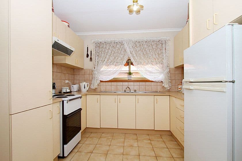 73 Purinuan Road, RESERVOIR VIC 3073, Reservoir - Thumbnail 2