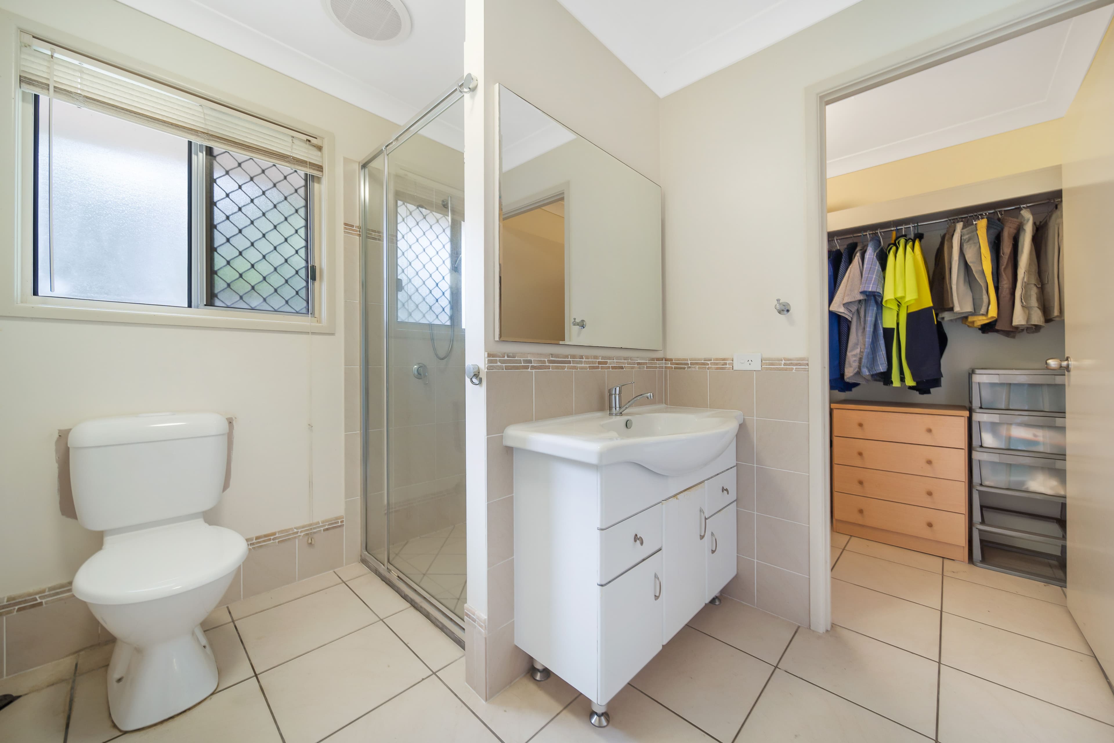18 Walbrook Avenue, Springwood QLD 4127, Springwood - Thumbnail 6