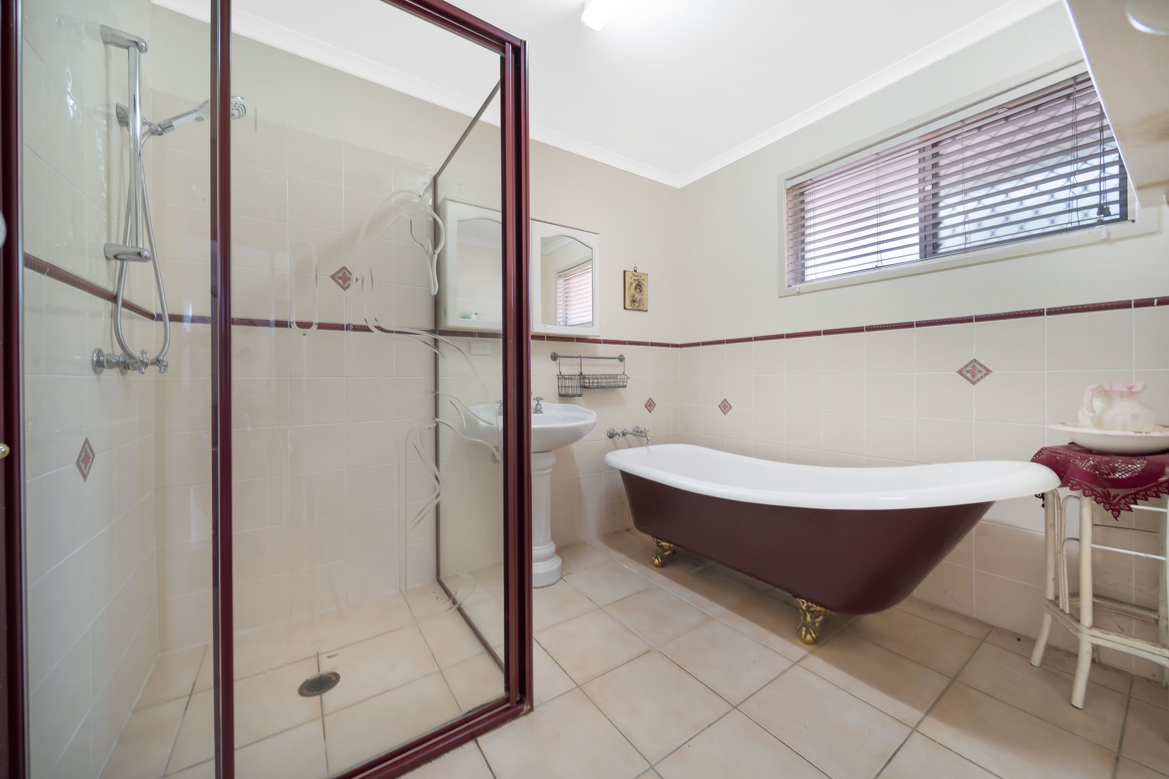 18 Walbrook Avenue, Springwood QLD 4127, Springwood - Thumbnail 8