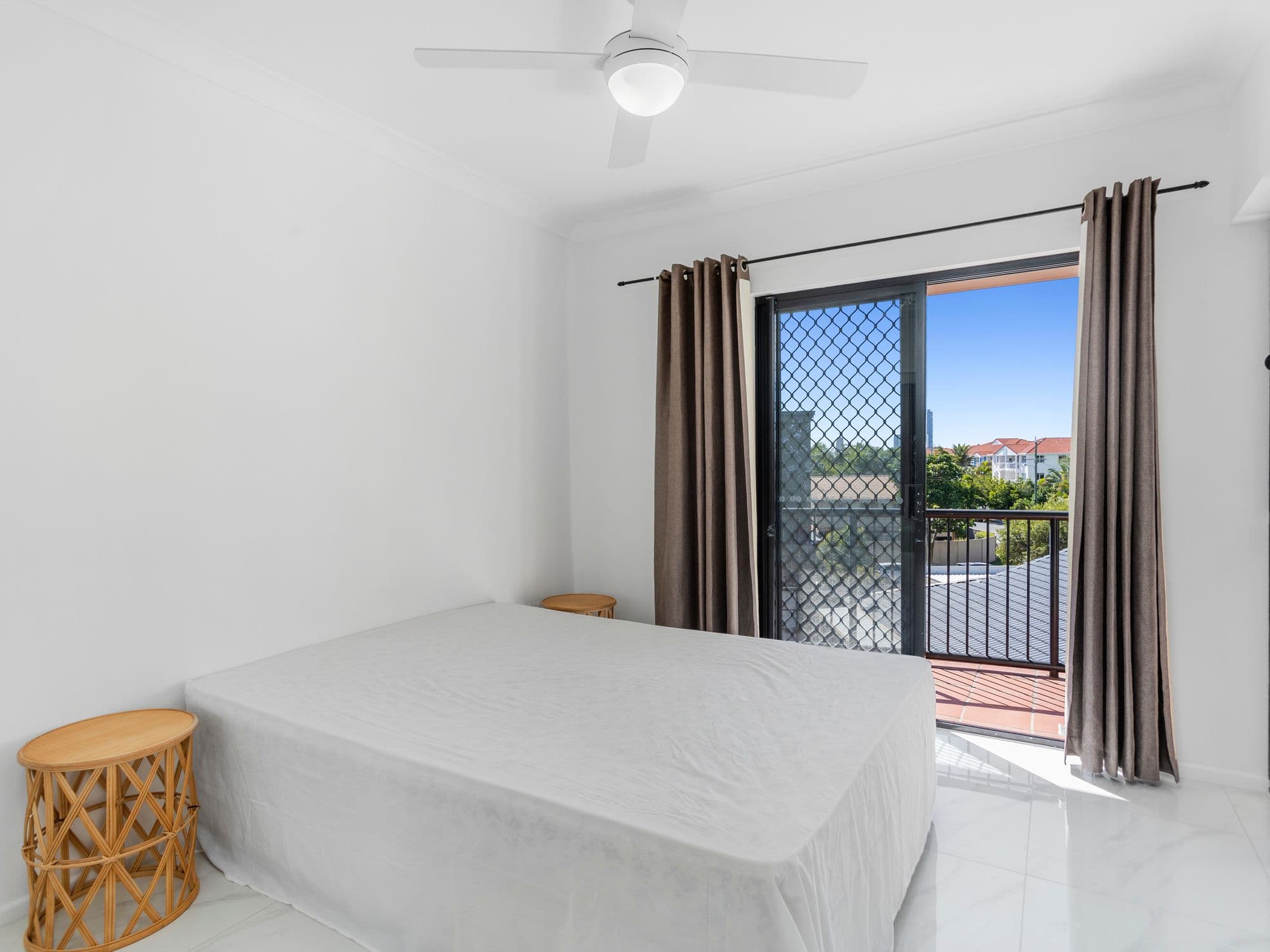 7-13 Barranbali Street, Chevron Island QLD 4217, Chevron Island - Thumbnail 4
