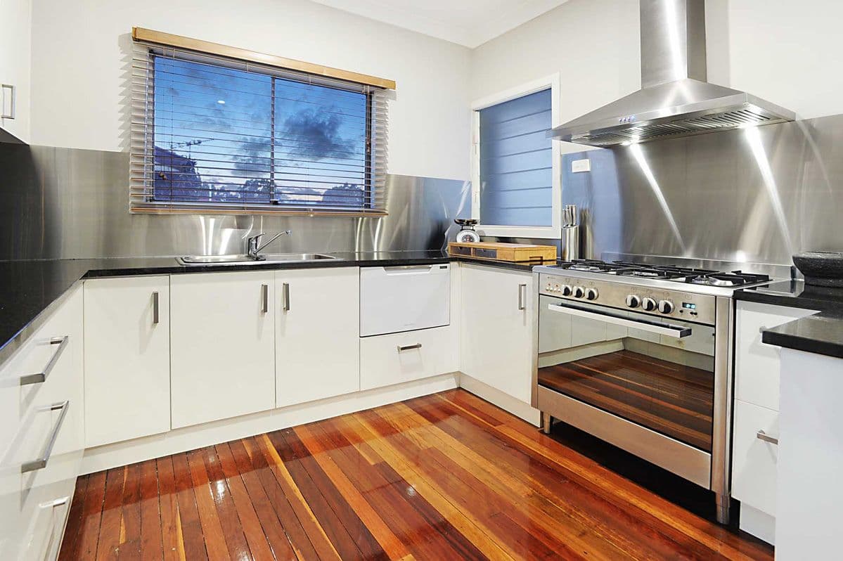 15 Crescent Way, Hendra QLD 4011, Hendra - Thumbnail 3