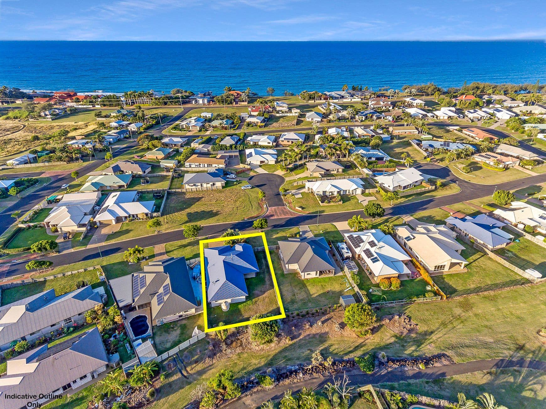 5 Peggy Drive, Coral Cove QLD 4670, Coral Cove - Thumbnail 2