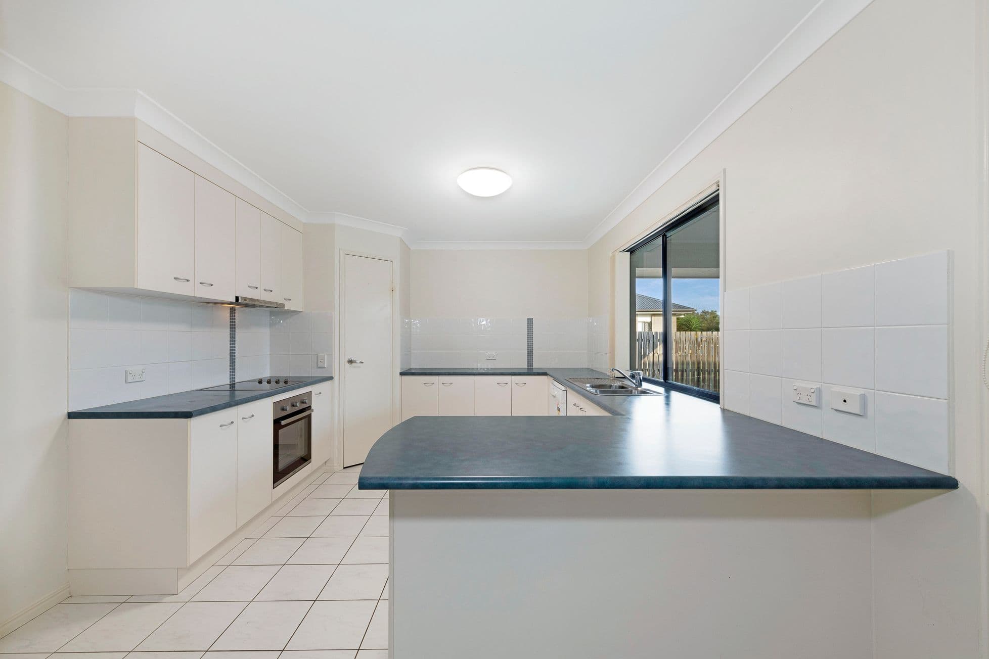 5 Peggy Drive, Coral Cove QLD 4670, Coral Cove - Thumbnail 8