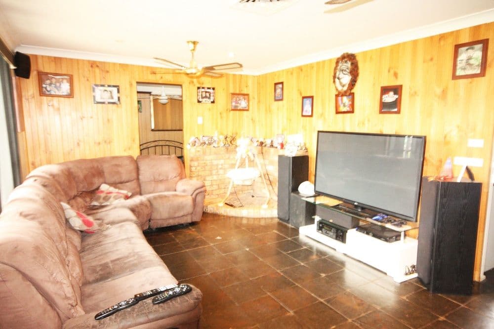 7 Lerwick Place, ST ANDREWS NSW 2566, St Andrews - Thumbnail 3