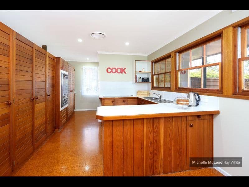 6 Moonah Street, CHAPEL HILL QLD 4069, Chapel Hill - Thumbnail 6