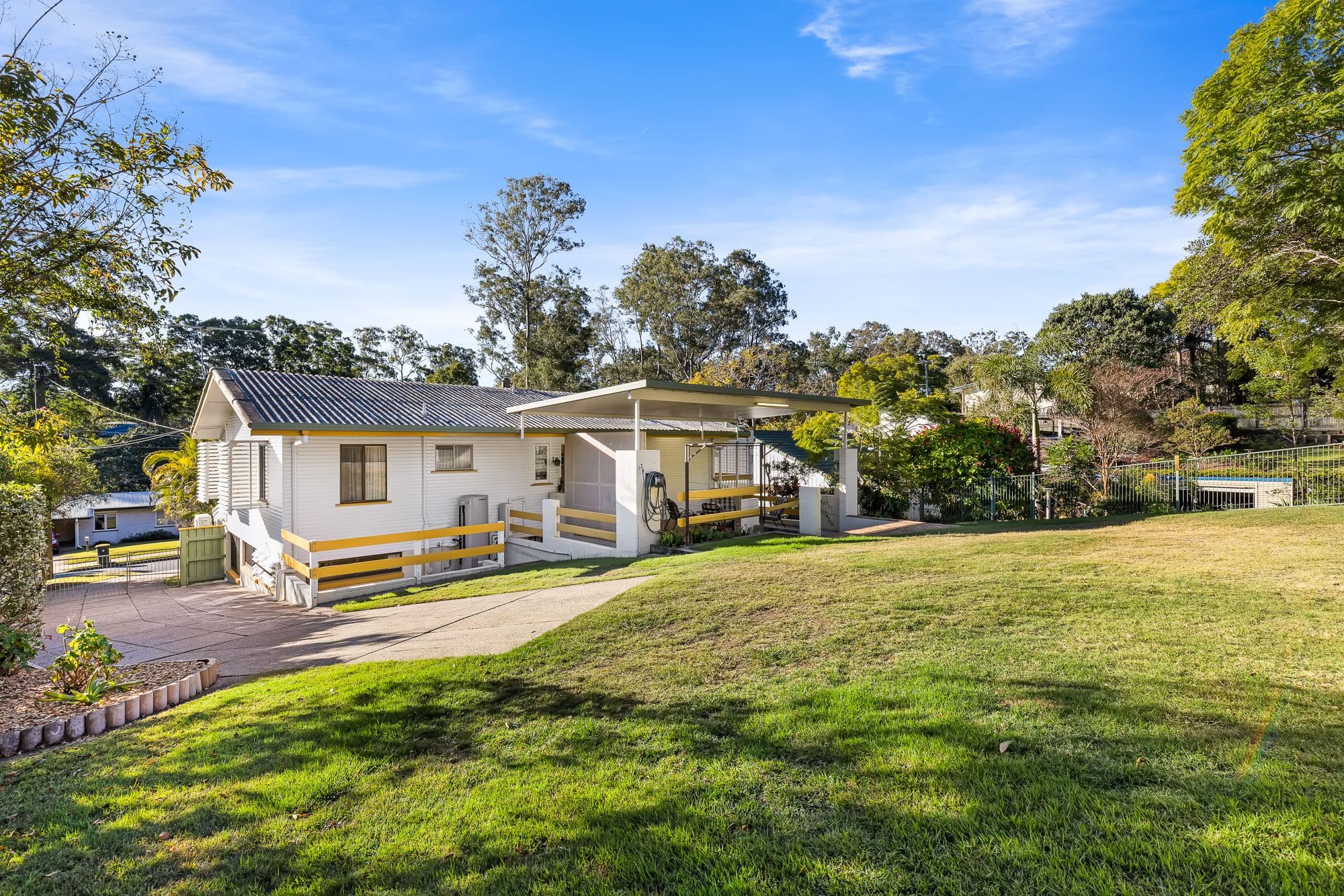 30 Fawkner Street, Chapel Hill QLD 4069, Chapel Hill - Thumbnail 2