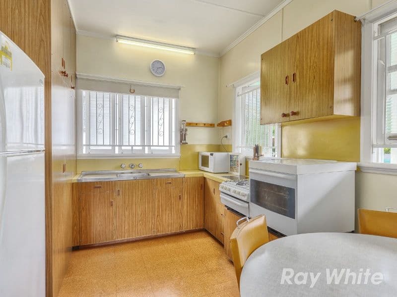 8 Milford Street, ALDERLEY QLD 4051, Alderley - Thumbnail 7