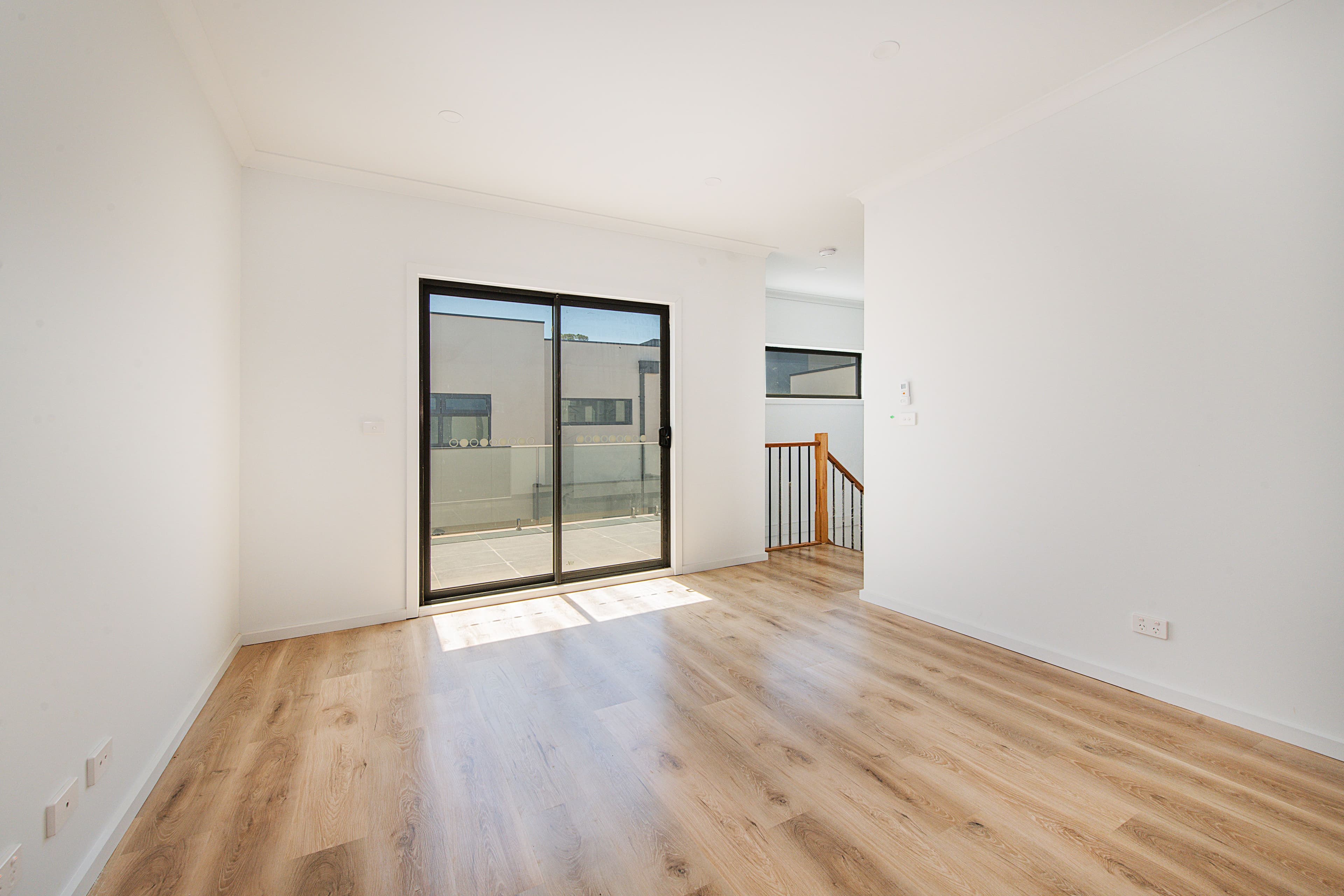 10-12 Elm Street, Bayswater VIC 3153, Bayswater - Thumbnail 3