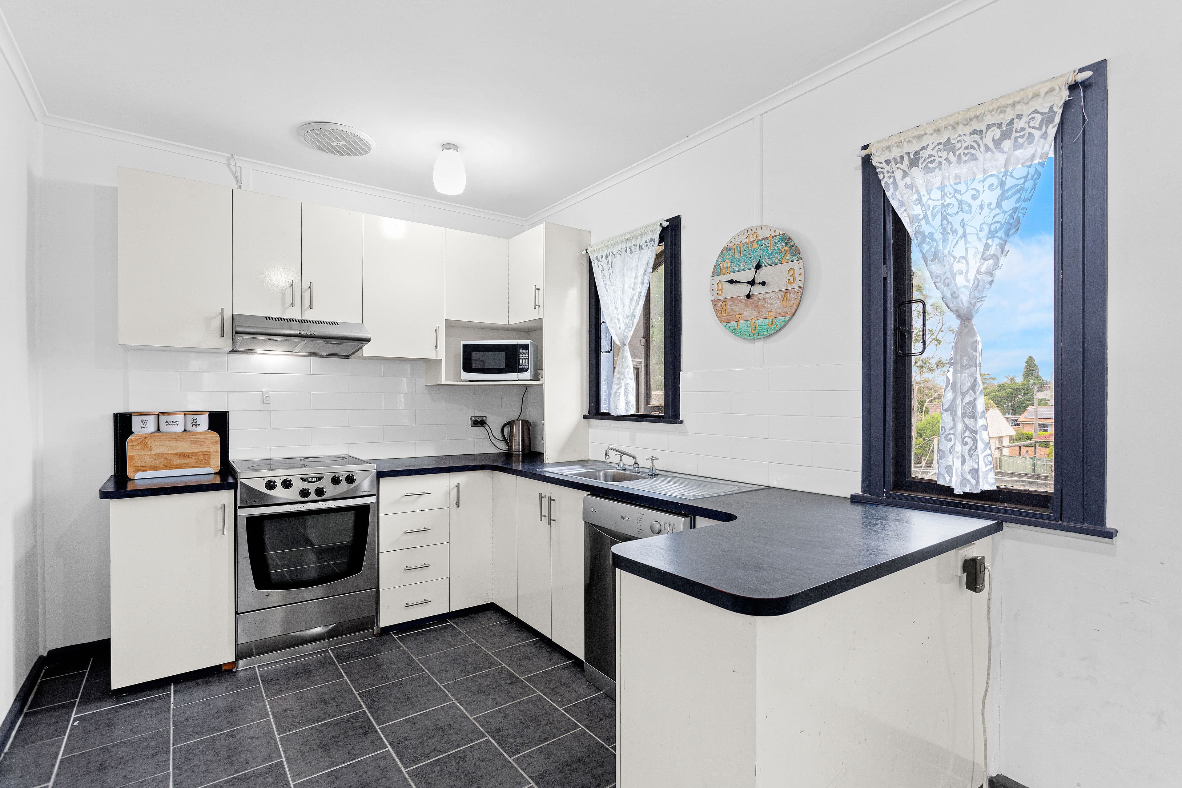 16 Albert Street, Lake Illawarra NSW 2528, Lake Illawarra - Thumbnail 2