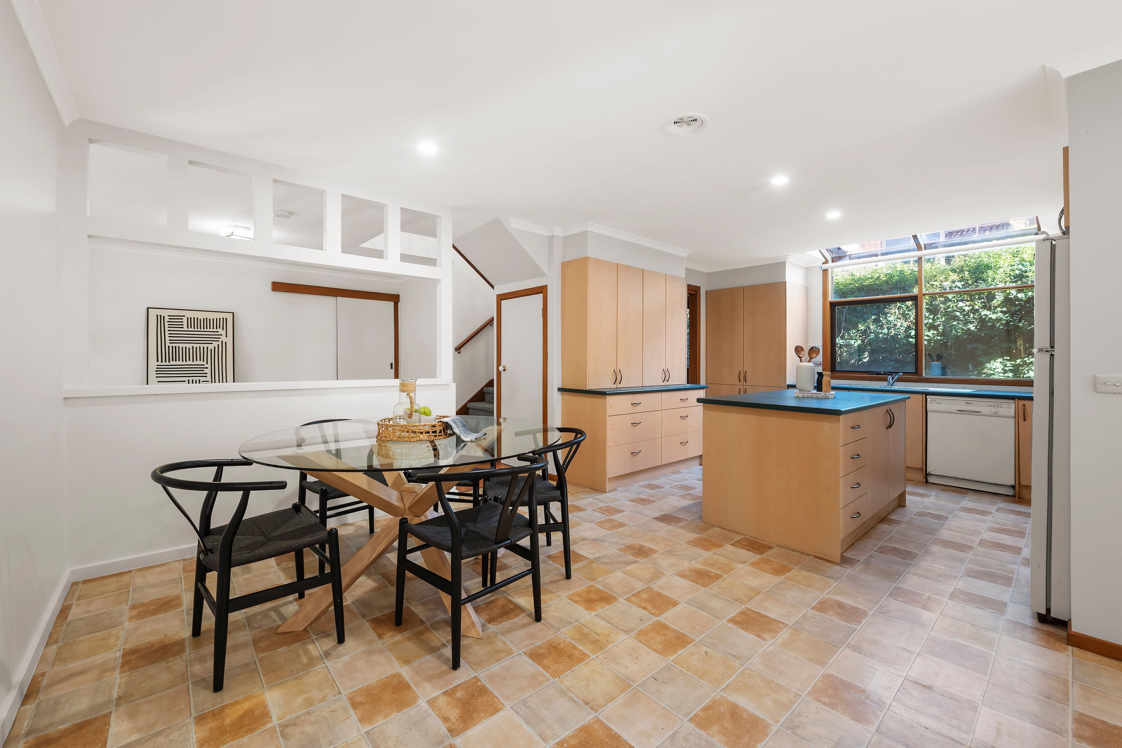 37 Haversham Avenue, Wheelers Hill VIC 3150, Wheelers Hill - Thumbnail 3