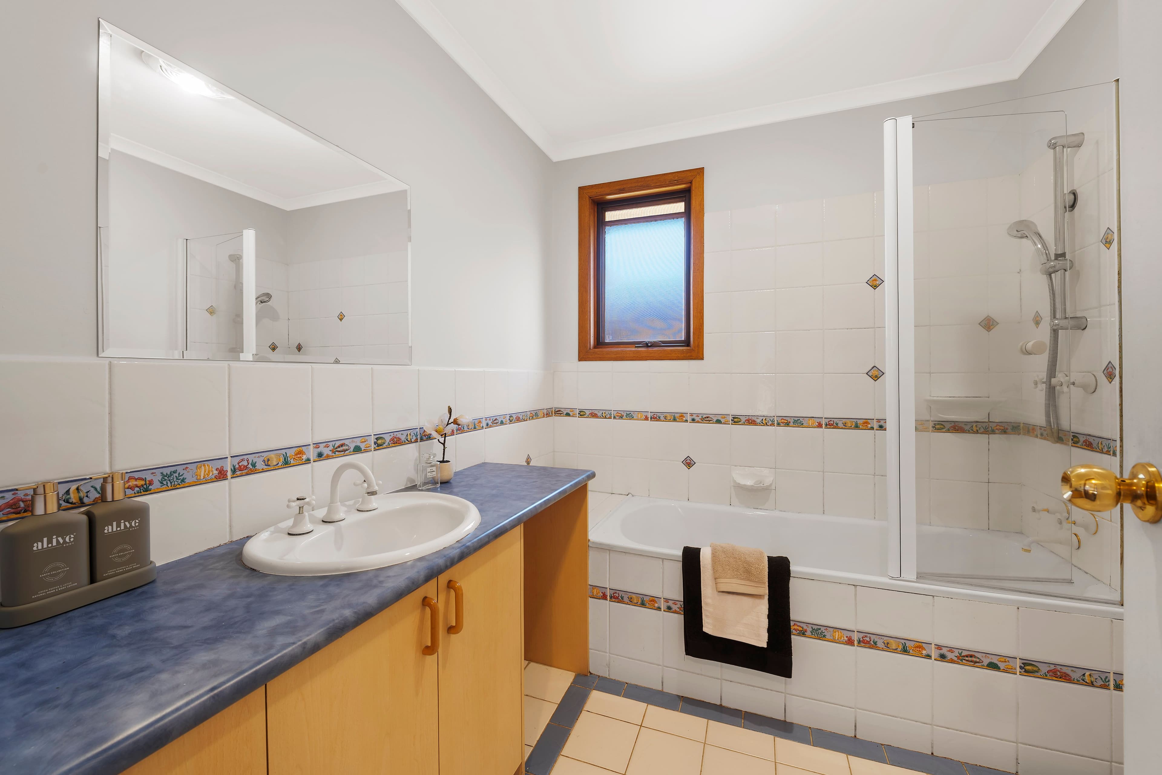 37 Haversham Avenue, Wheelers Hill VIC 3150, Wheelers Hill - Thumbnail 8