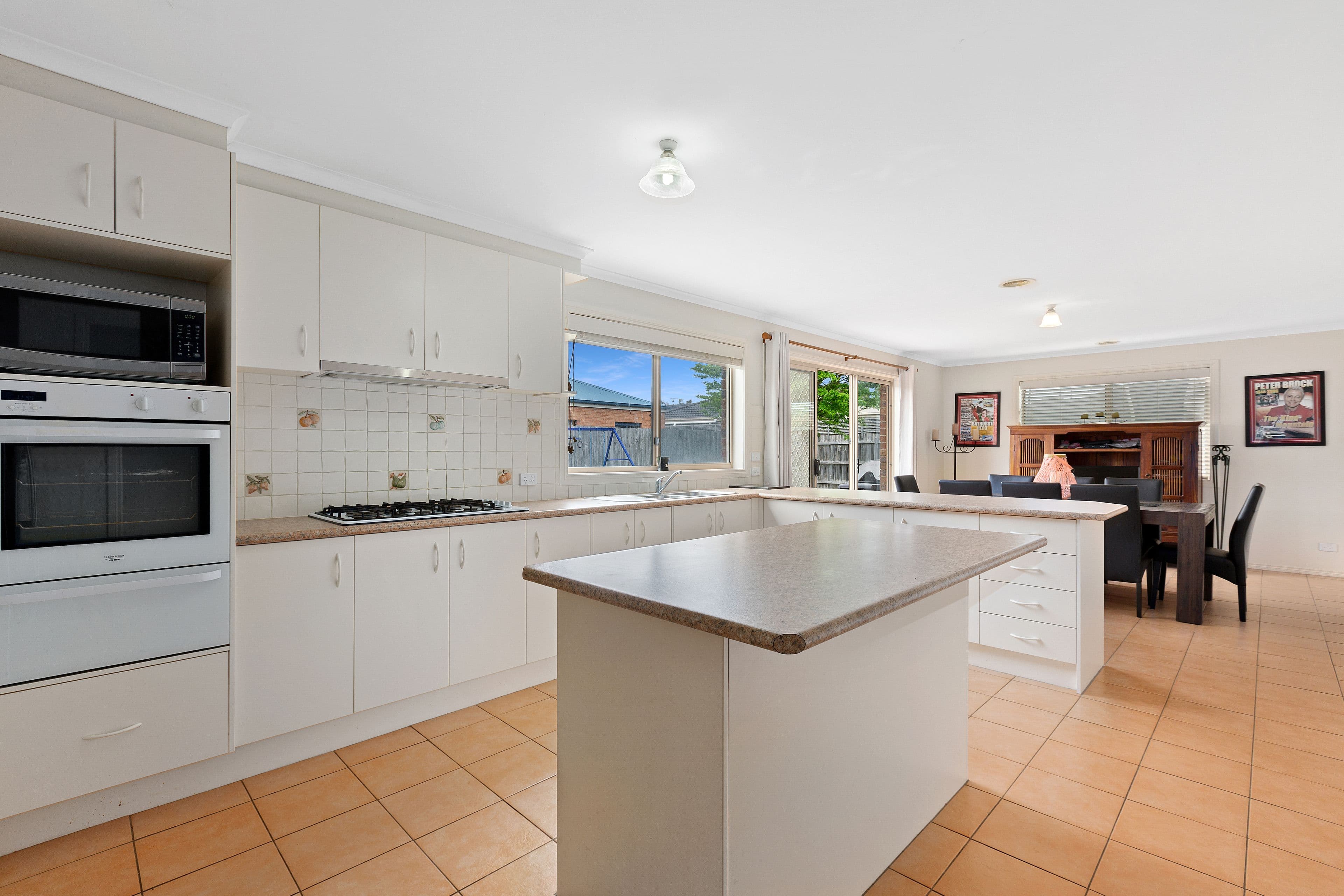 50 Chardonnay Drive, Skye VIC 3977, Skye - Thumbnail 2