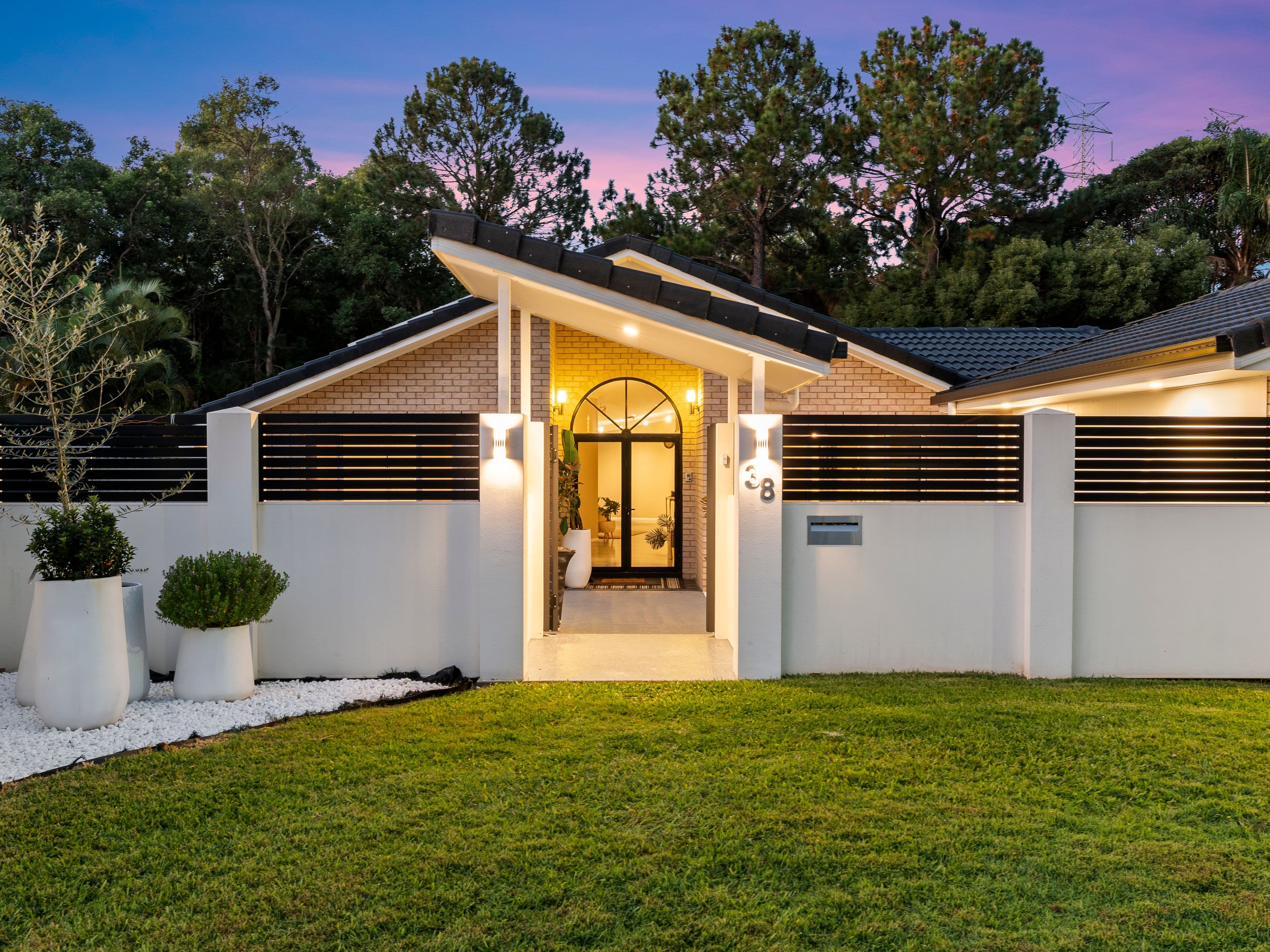 38 Blue Grass Crescent, Eight Mile Plains QLD 4113, Eight Mile Plains - Thumbnail 2