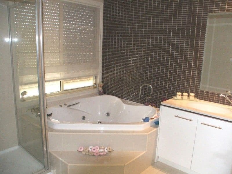 15 Clarke Street, THOMASTOWN VIC 3074, Thomastown - Thumbnail 4
