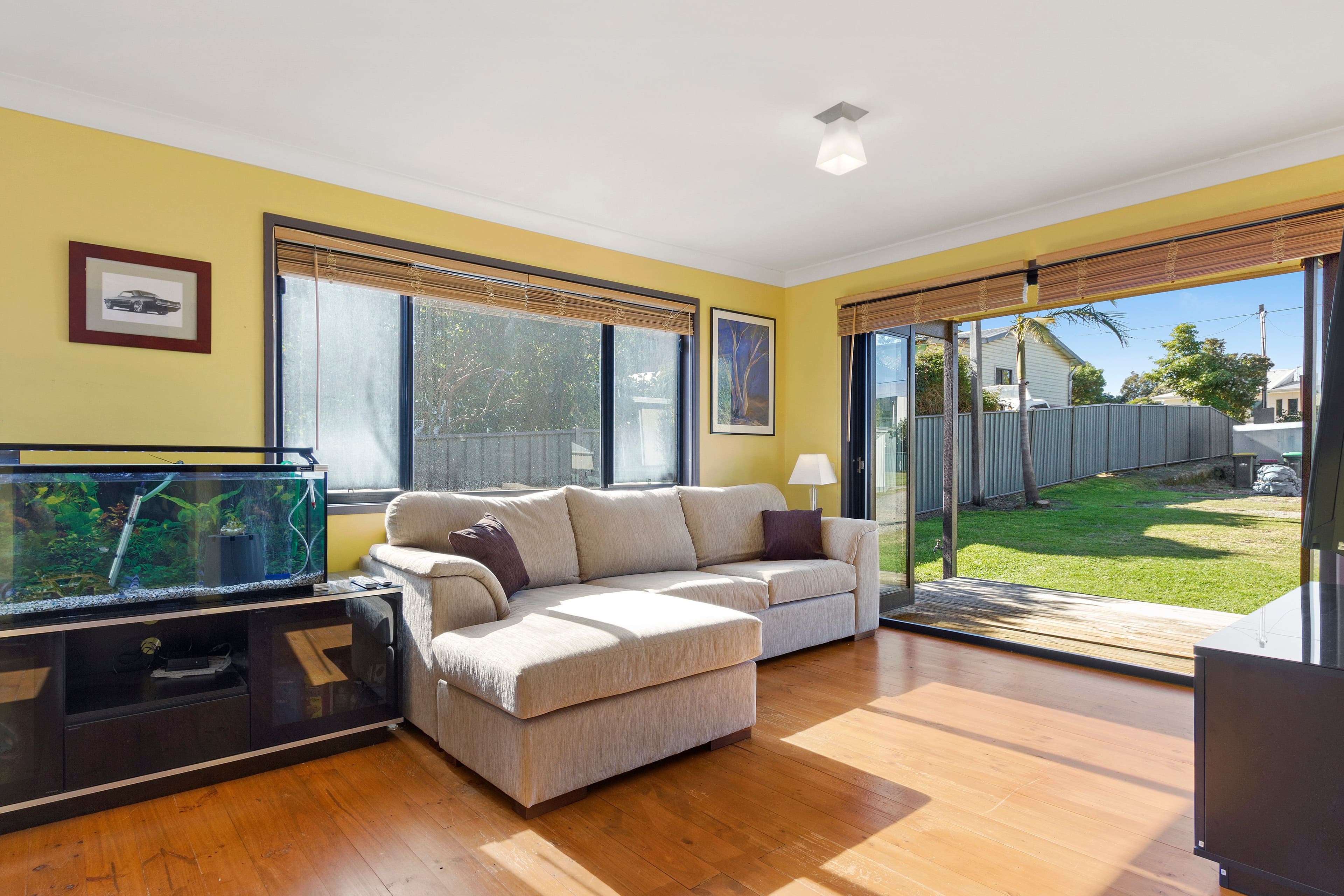 512 Beach Road, Denhams Beach - Image 1