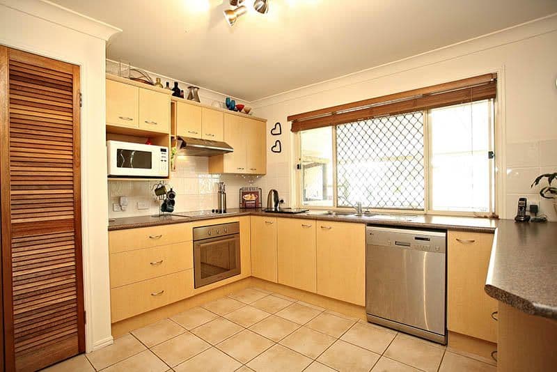49 Balcara Avenue, CARSELDINE QLD 4034, Carseldine - Thumbnail 3