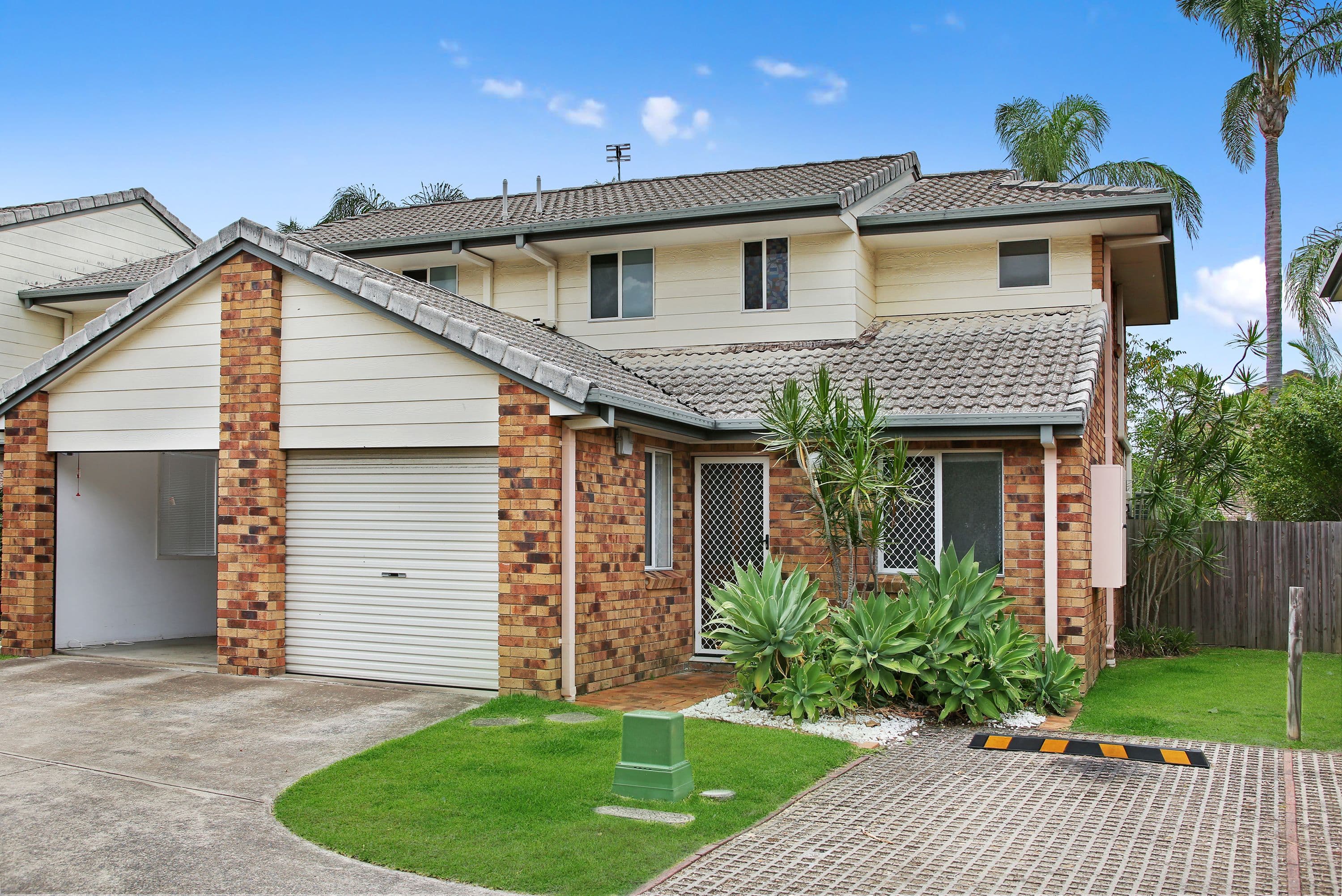 20 Huth Street, Labrador QLD 4215, Labrador - Image 1