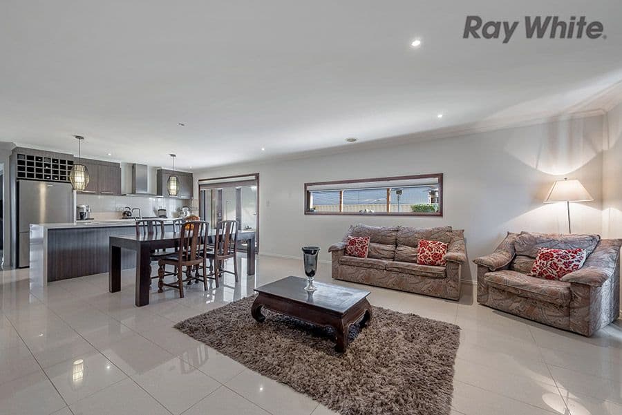 21 Thomson Way, Taylors Hill VIC 3037, Taylors Hill - Thumbnail 8