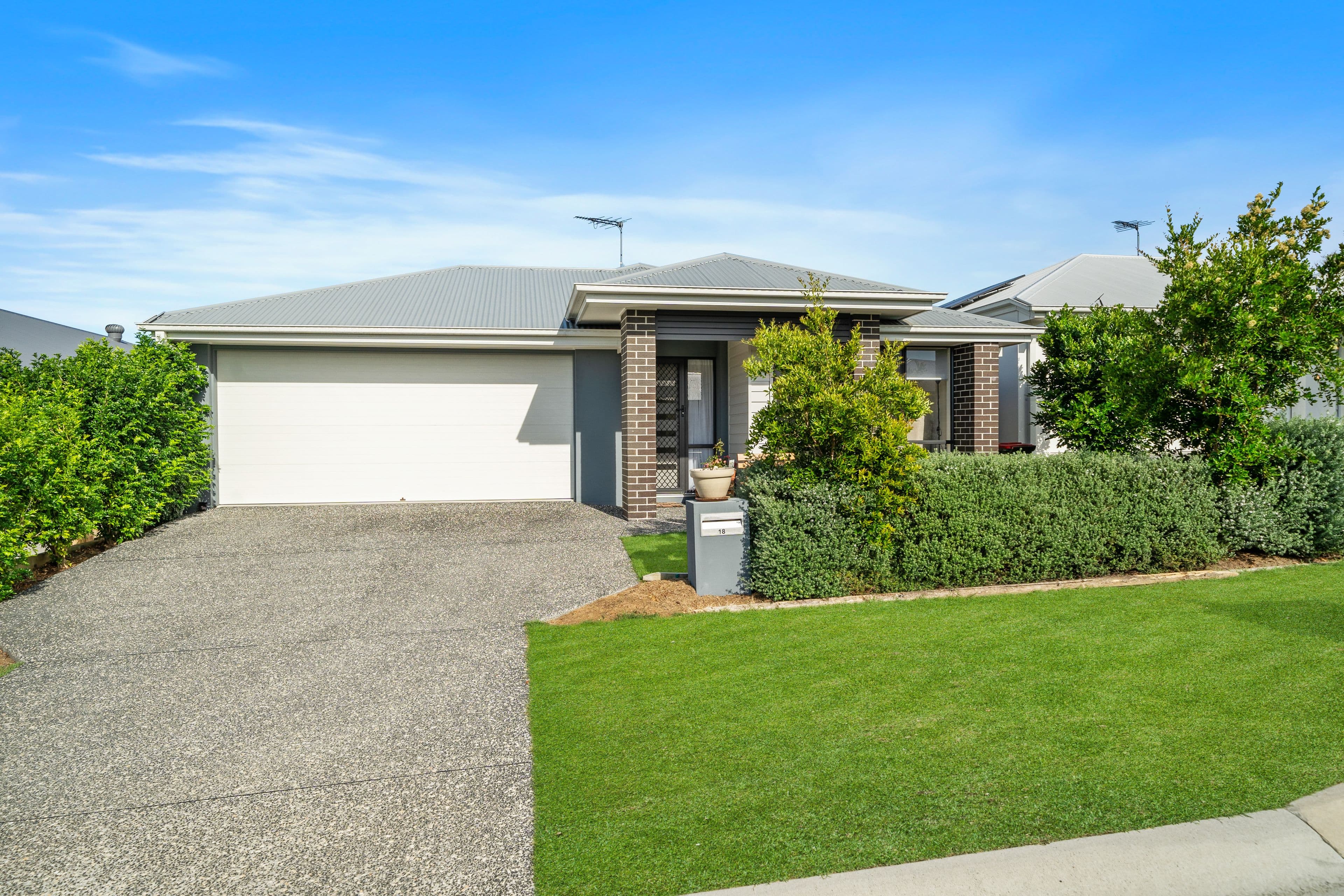 18 Spruce Circuit, Hillcrest QLD 4118, Hillcrest - Image 1