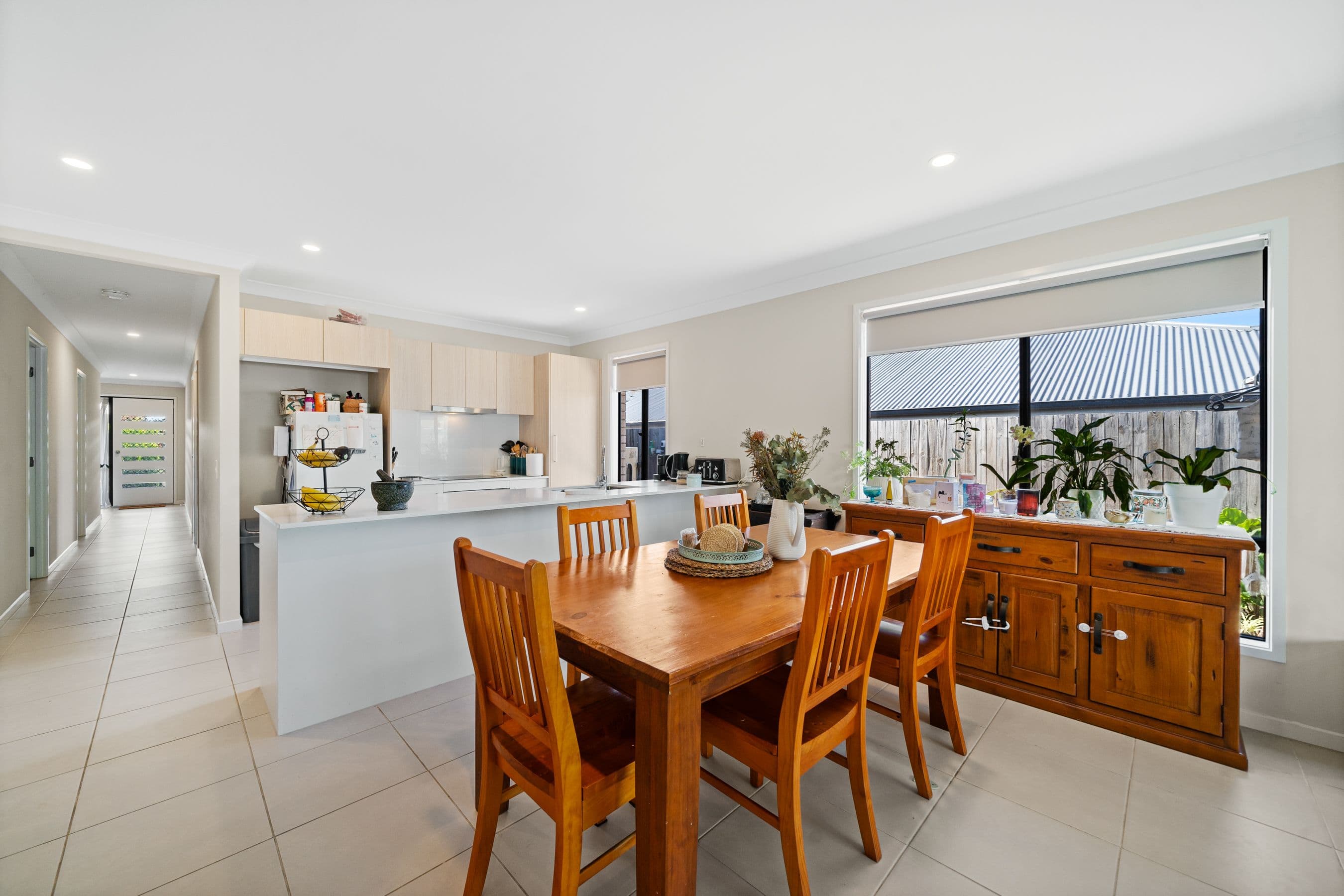 18 Spruce Circuit, Hillcrest QLD 4118, Hillcrest - Thumbnail 3