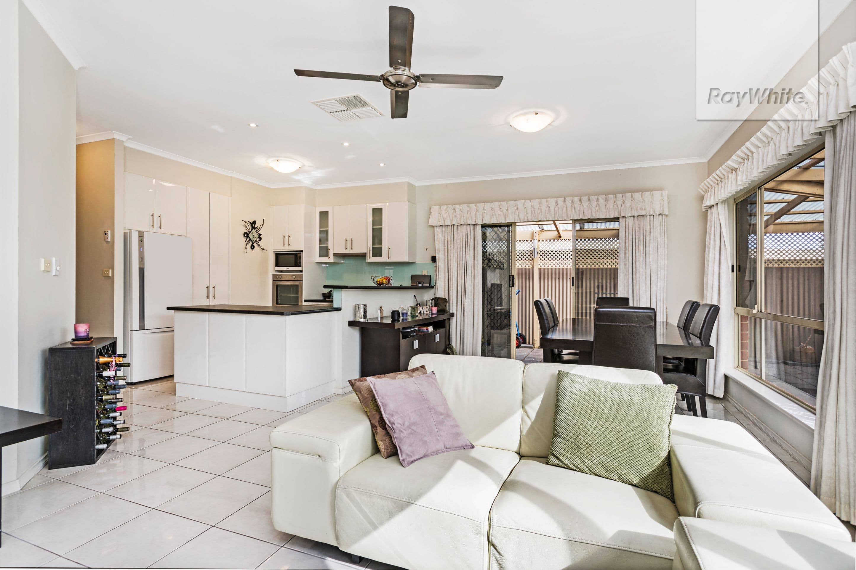 14 Featherstone Circuit, Greenwith SA 5125, Greenwith - Thumbnail 4