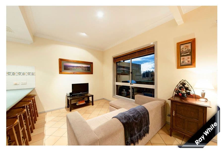 3 Halloran Drive, JERRABOMBERRA NSW 2619, Jerrabomberra - Thumbnail 7