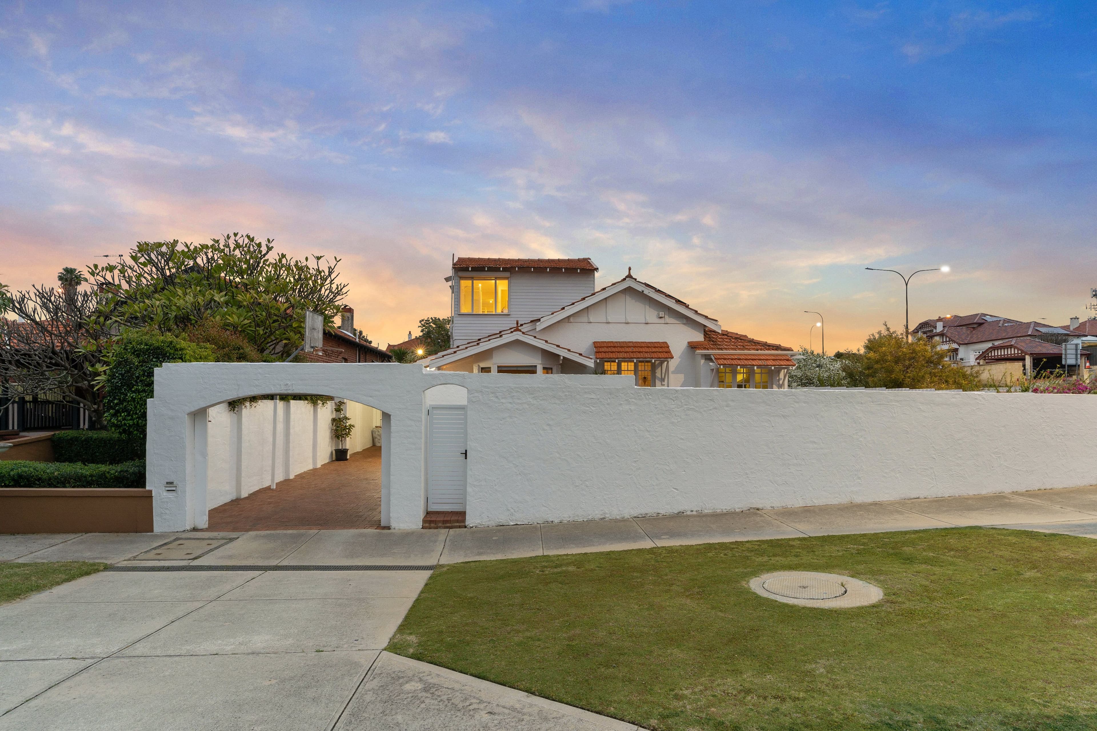 121 Rookwood Street, Menora WA 6050, Menora - Thumbnail 4