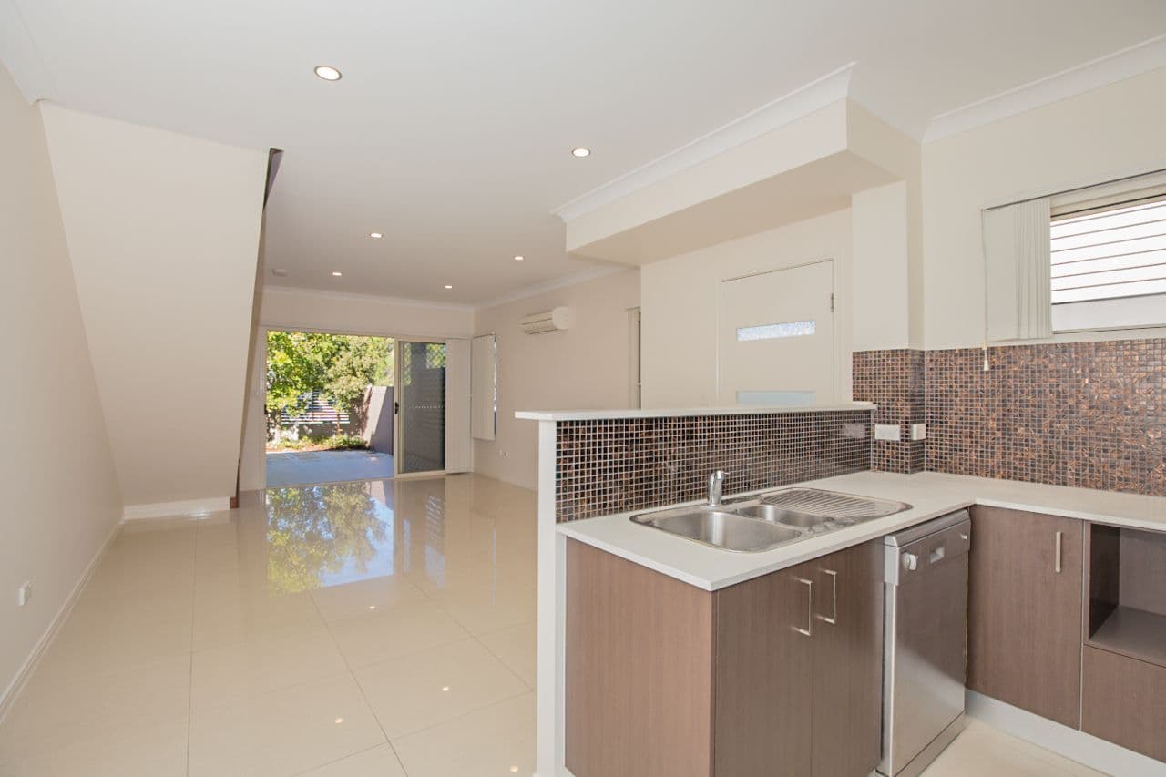 52 Helles Street, Moorooka QLD 4105, Moorooka - Image 1