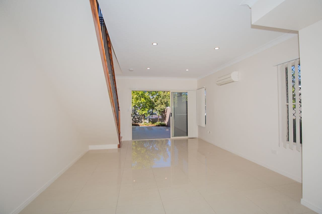 52 Helles Street, Moorooka QLD 4105, Moorooka - Thumbnail 3