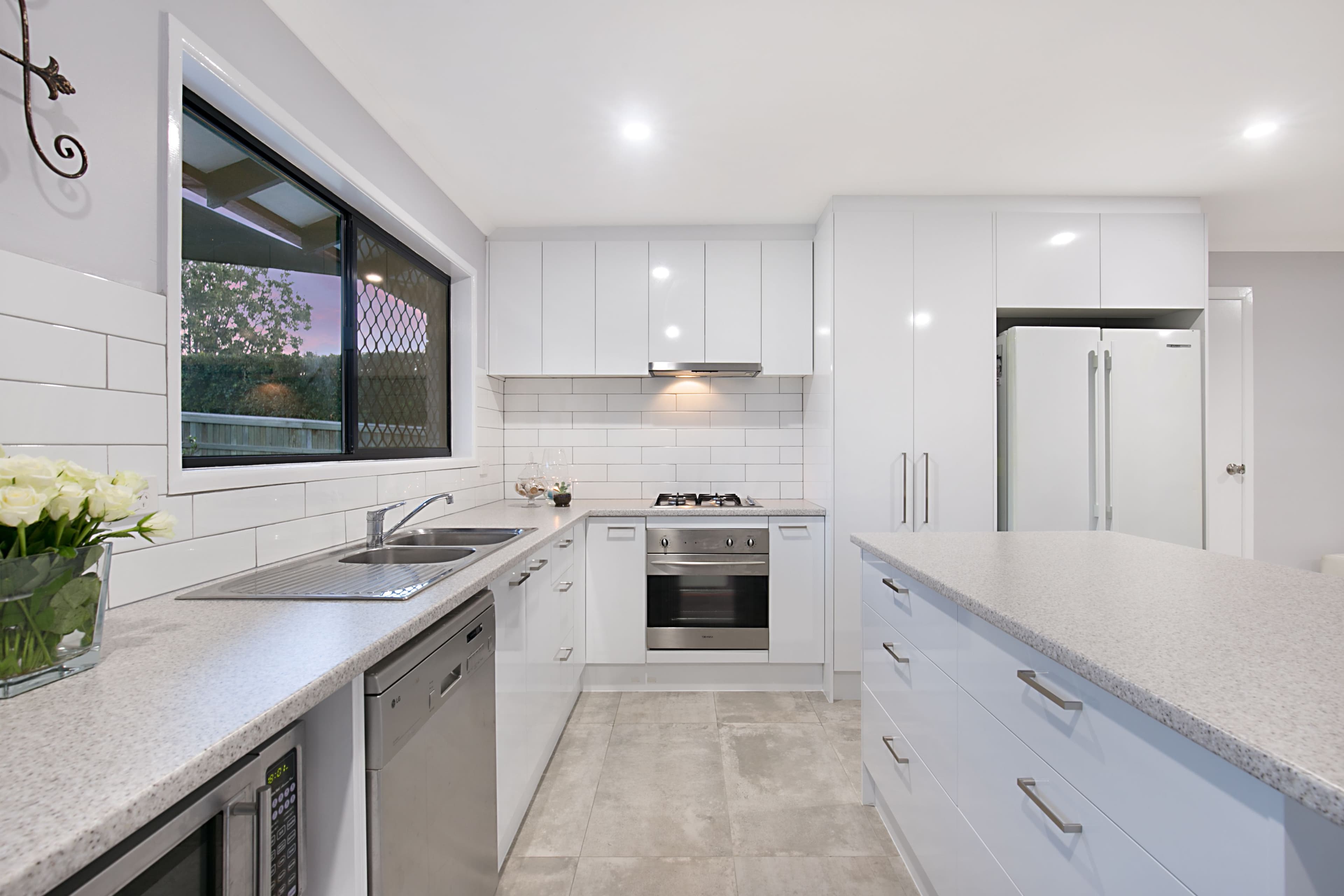 33 Moogara Street, Shailer Park QLD 4128, Shailer Park - Thumbnail 3