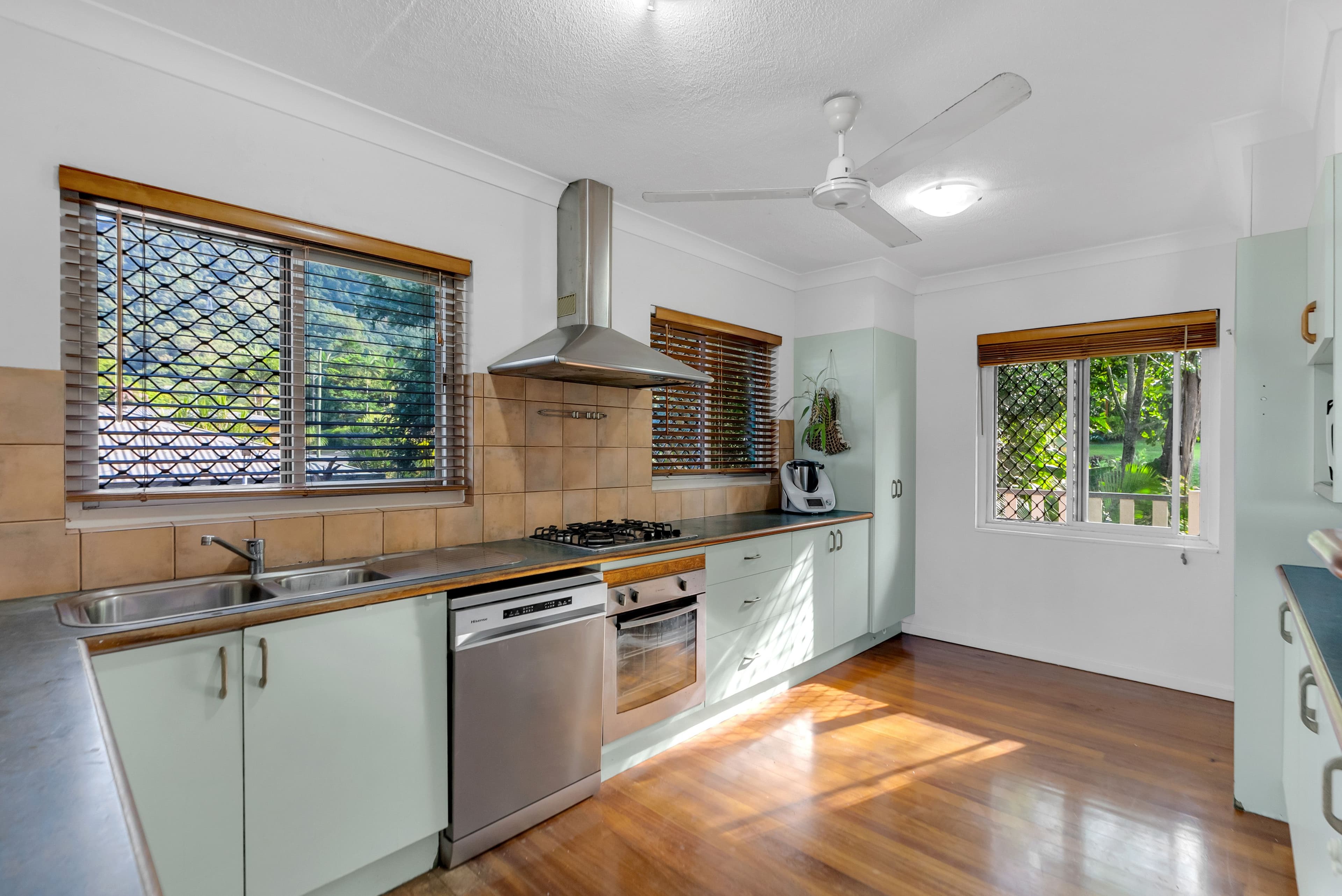 22 Marti Street, Bayview Heights QLD 4868, Bayview Heights - Thumbnail 6