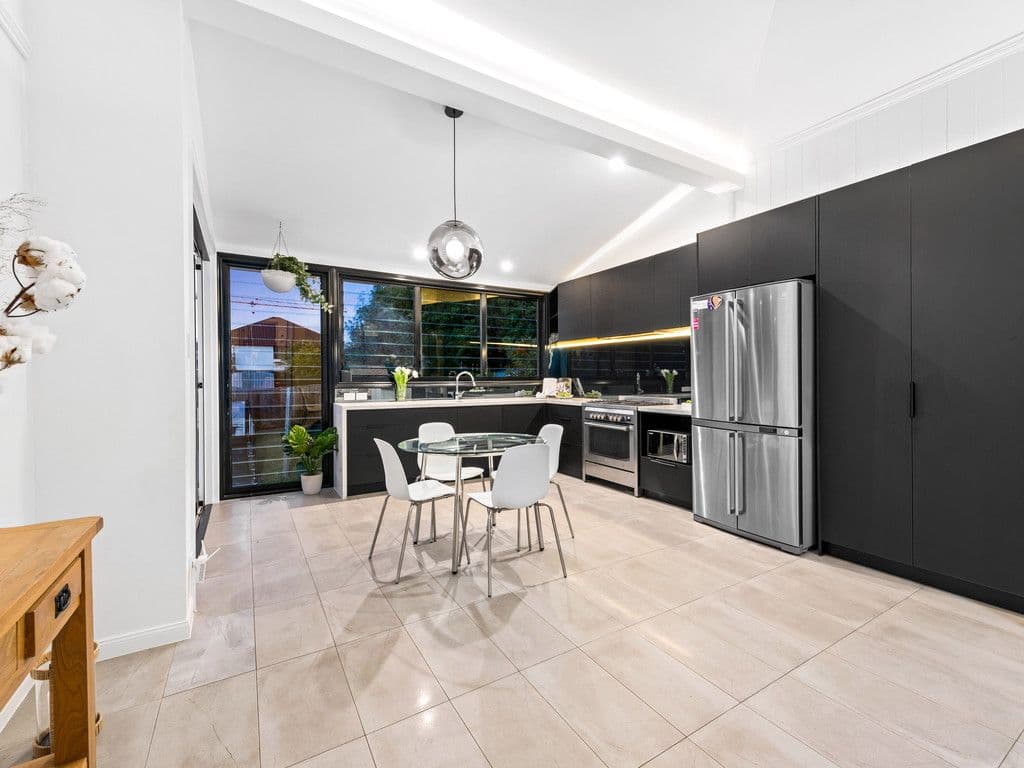 28 Monmouth Street, Morningside QLD 4170, Morningside - Thumbnail 3