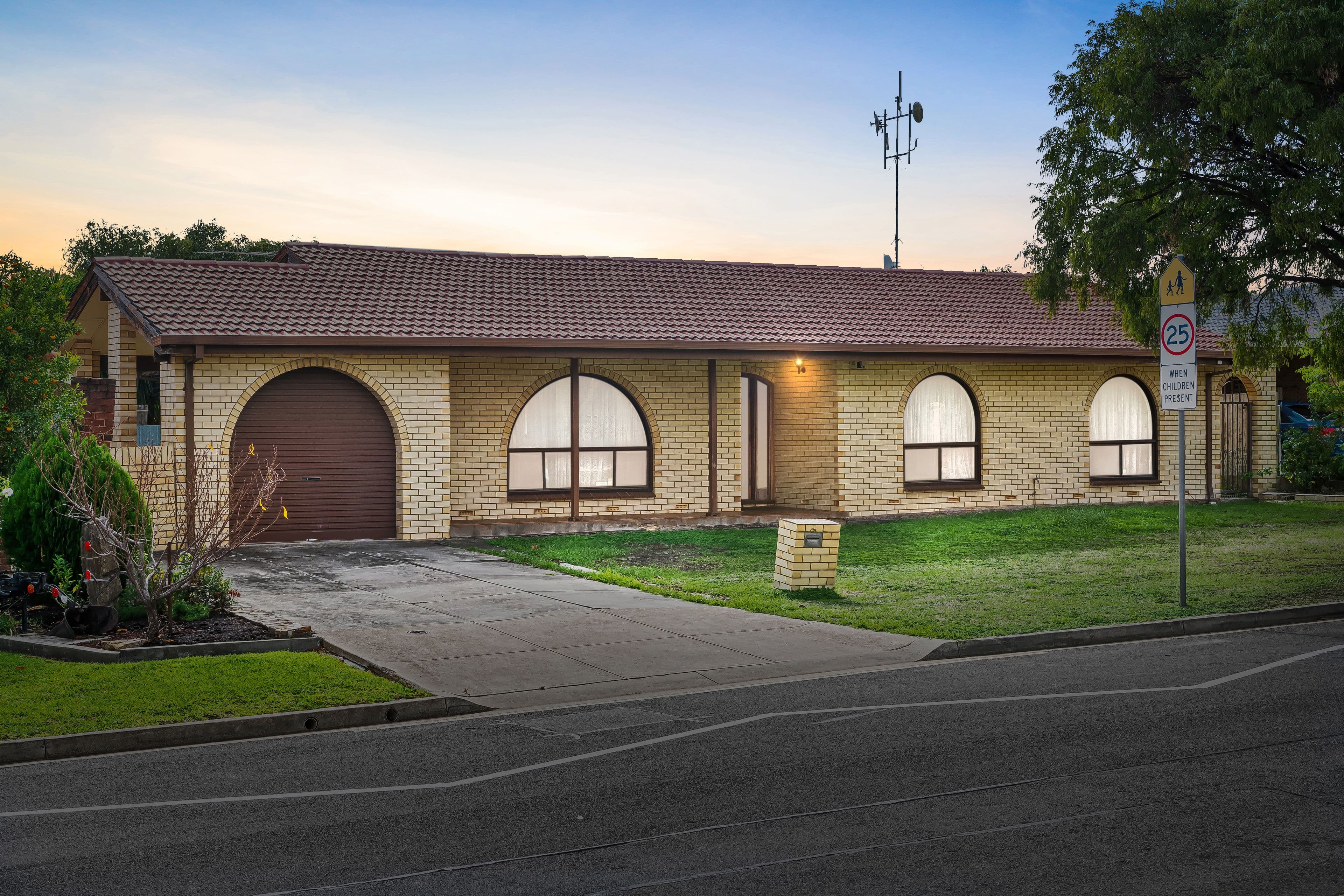9 Linda Drive, Athelstone SA 5076, Athelstone - Image 1