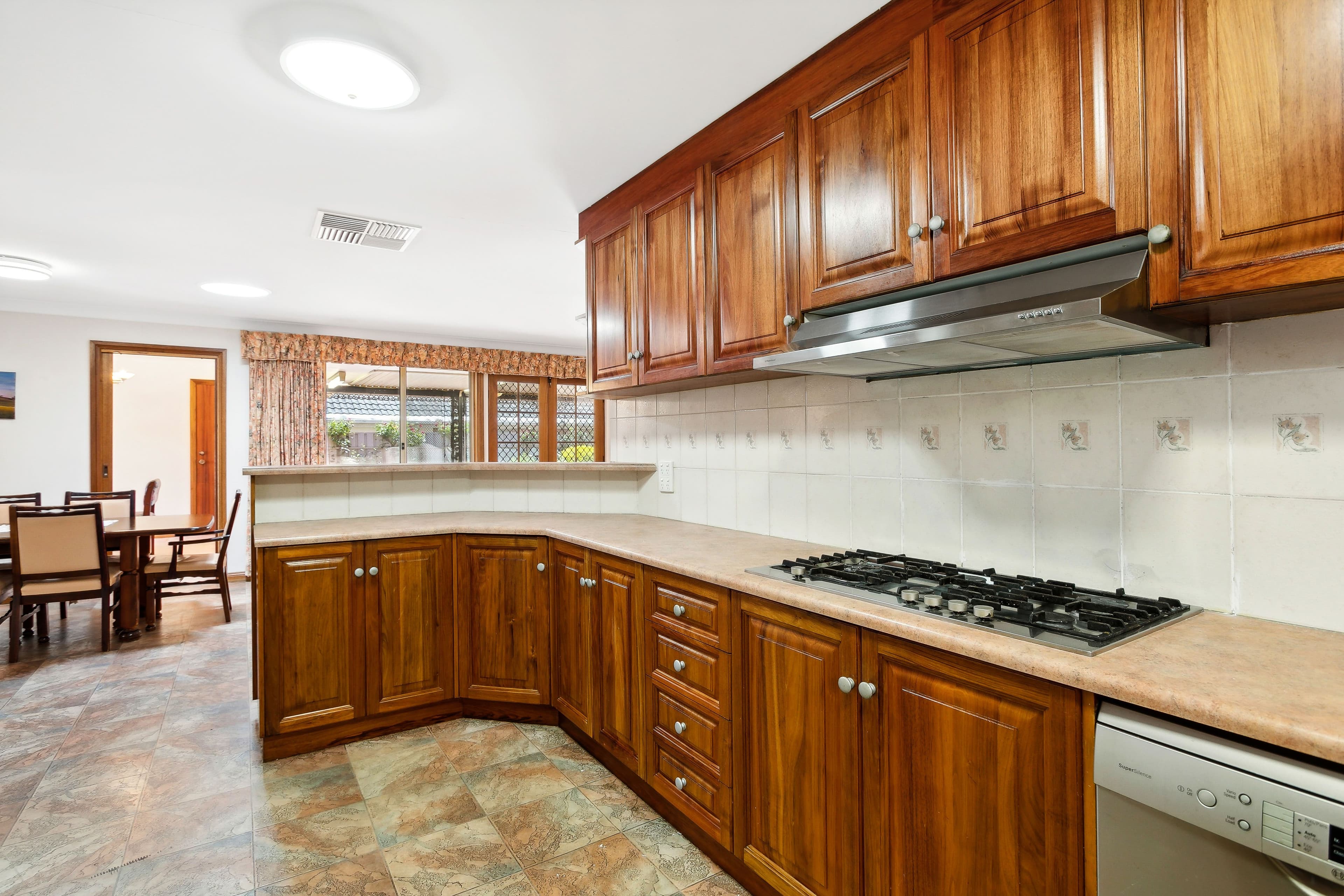 5 Greenbriar Avenue, Happy Valley SA 5159, Happy Valley - Thumbnail 7