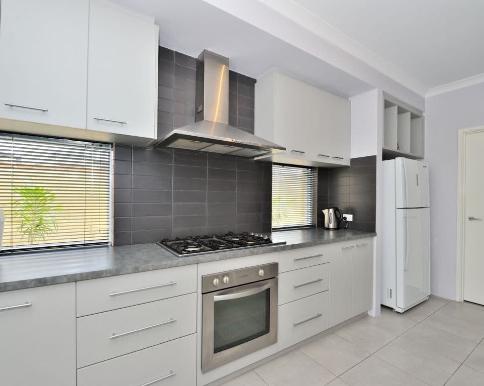 9 Boxgrove Loop, ELLENBROOK WA 6069, Ellenbrook - Thumbnail 2