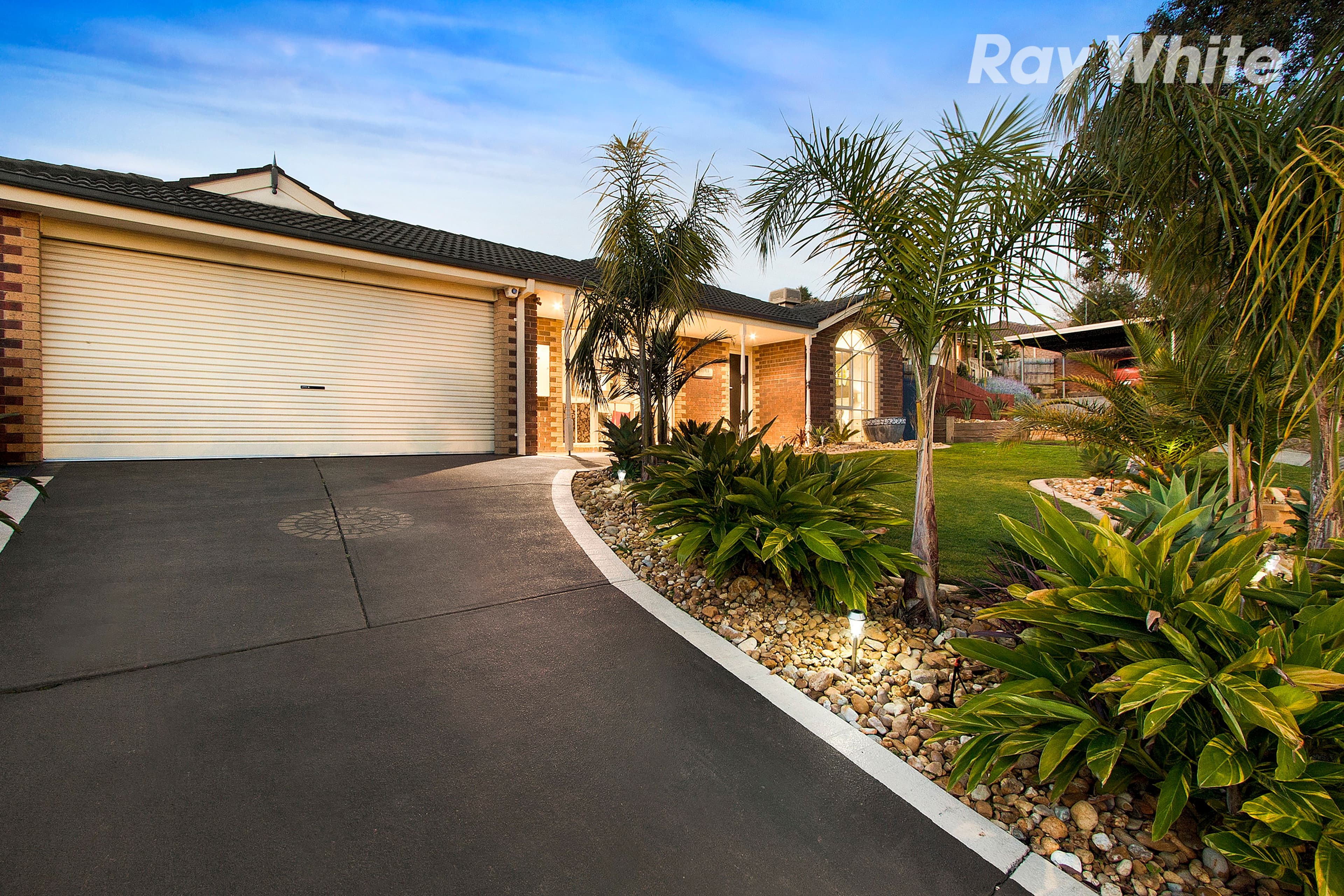 22 Osborn Grove, Pakenham VIC 3810, Pakenham - Thumbnail 2