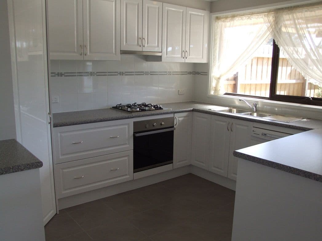 3 Empress Way, MELTON WEST VIC 3337, Melton West - Thumbnail 2