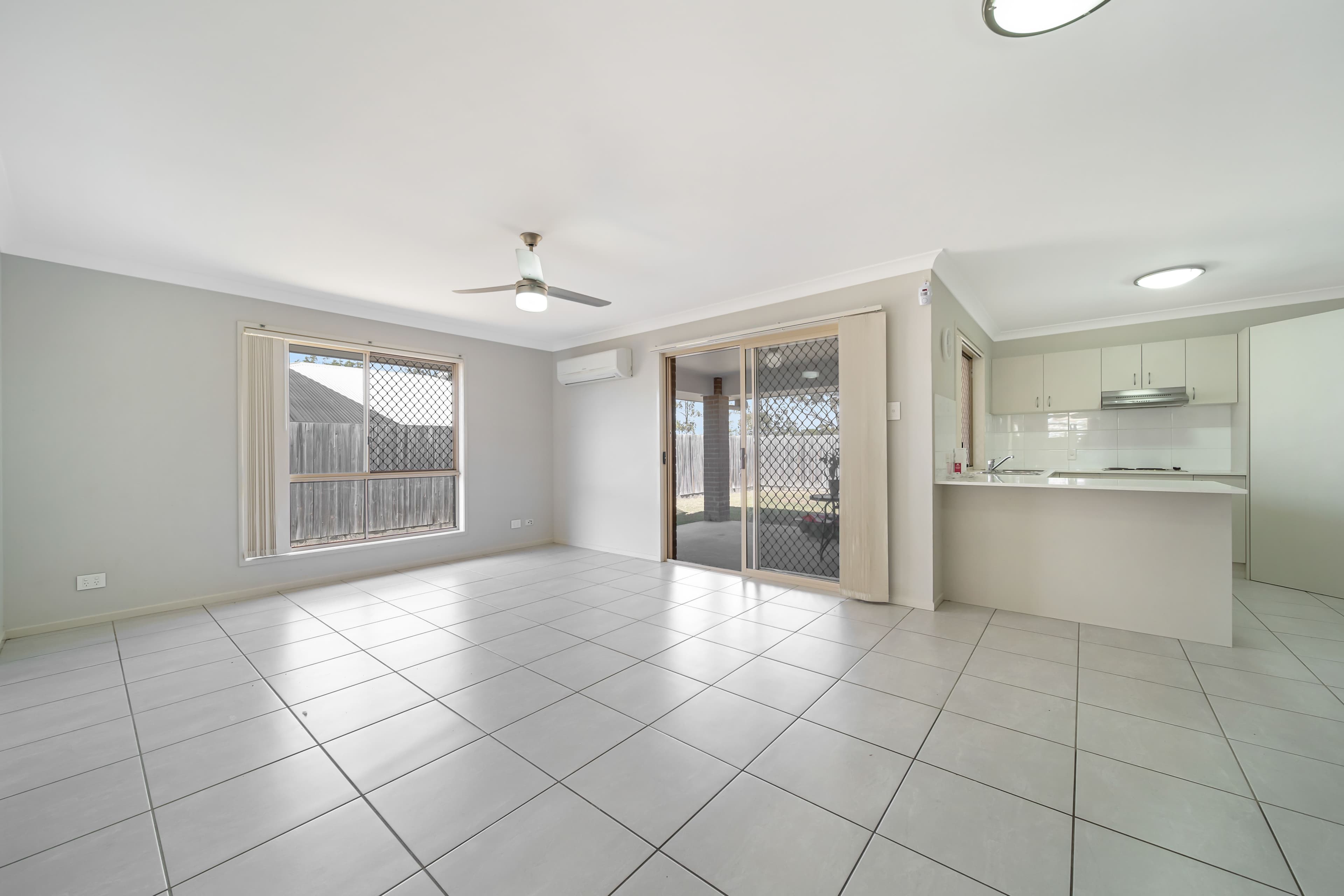 66 Rosella Street, Loganlea QLD 4131, Loganlea - Thumbnail 2