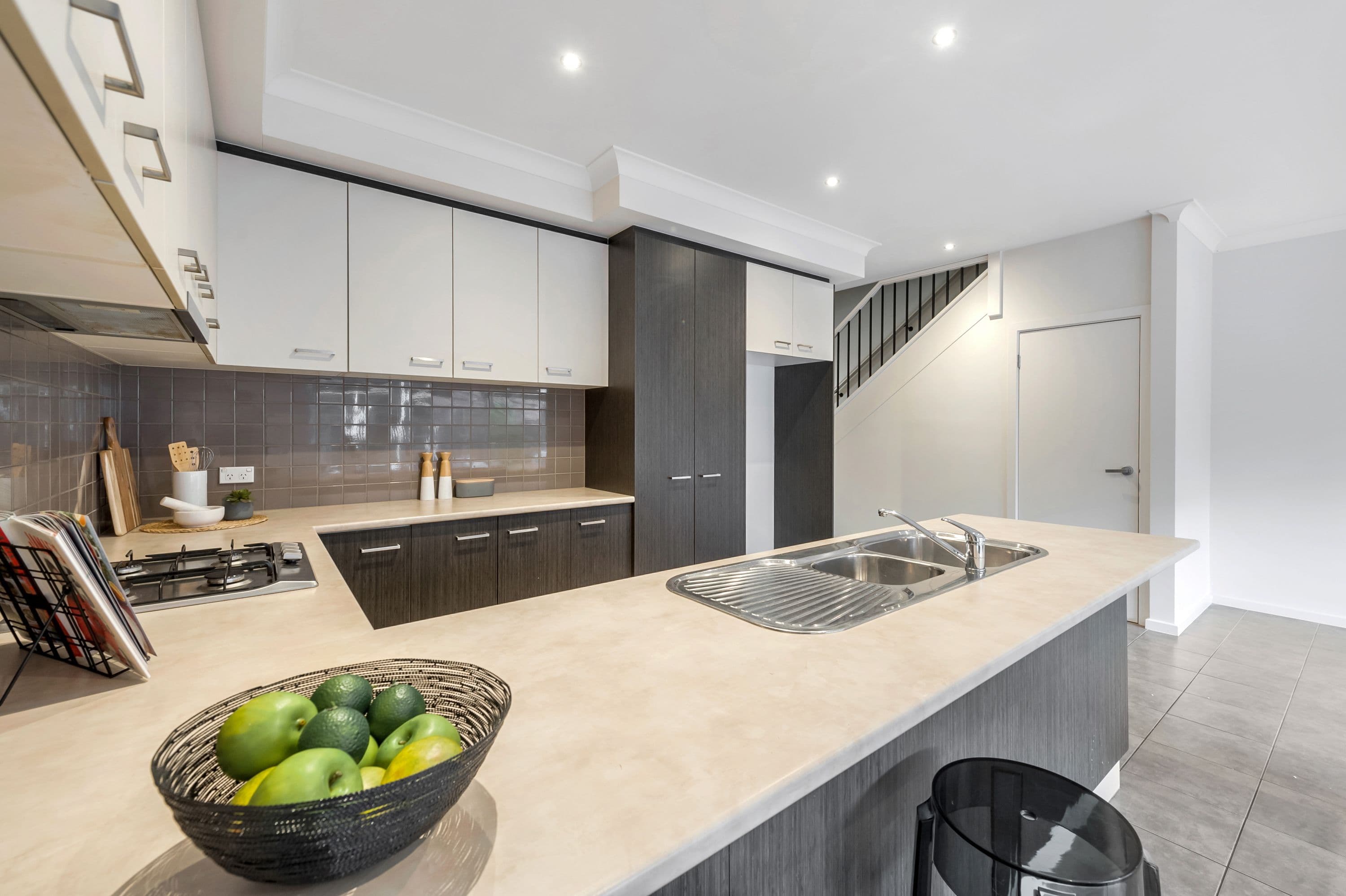 222 Windrock Avenue, Craigieburn VIC 3064, Craigieburn - Thumbnail 2